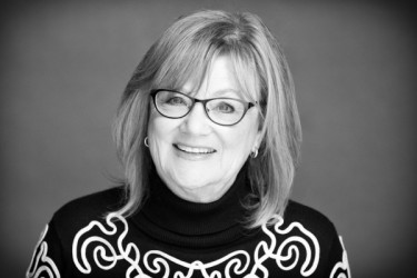 Jo Lee Heaton Senior Development Consultant jolee@mightypenguinconsulting.com 801.556.5341