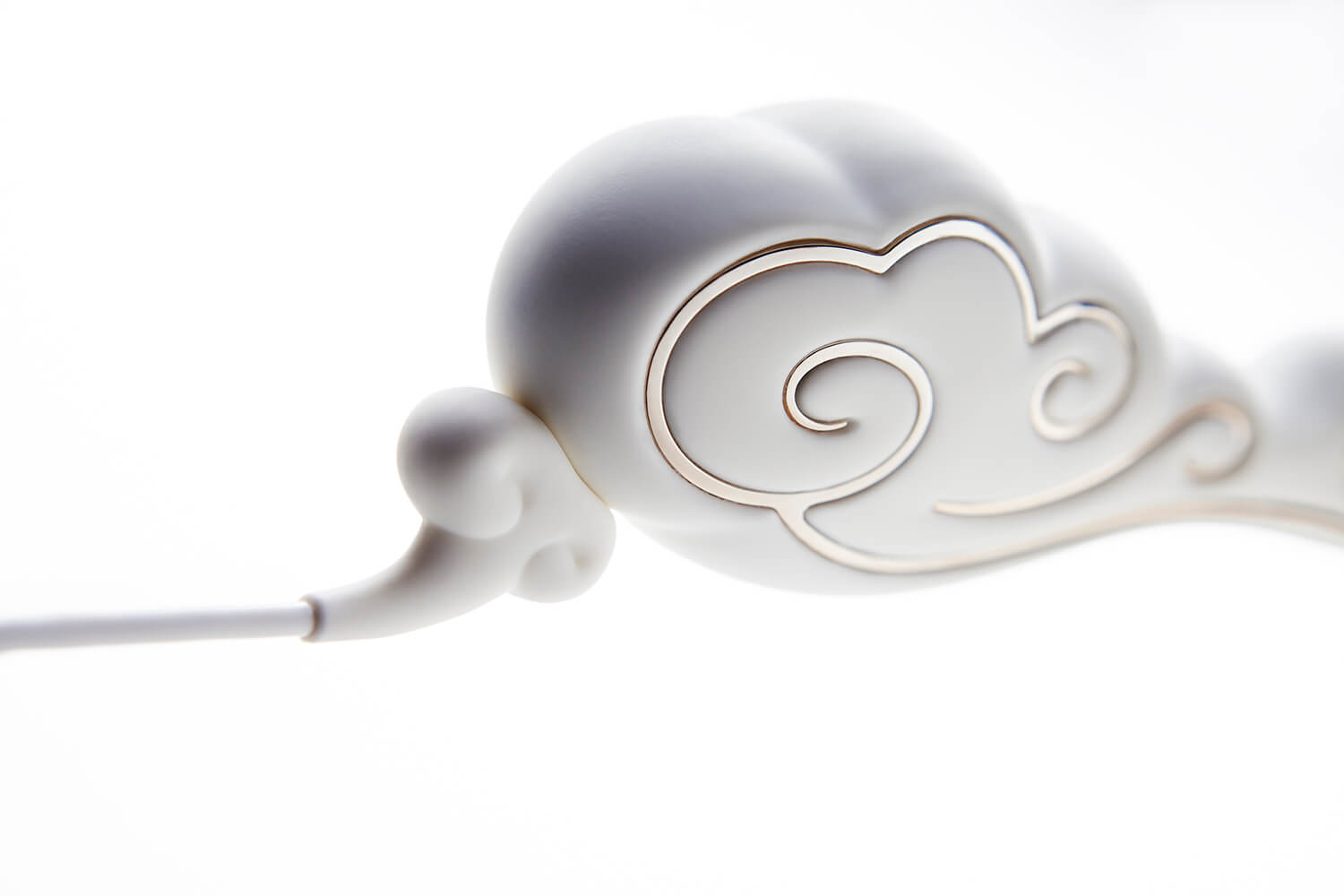 Ave-Sky-cloud-adult-toys-charging-01.jpg