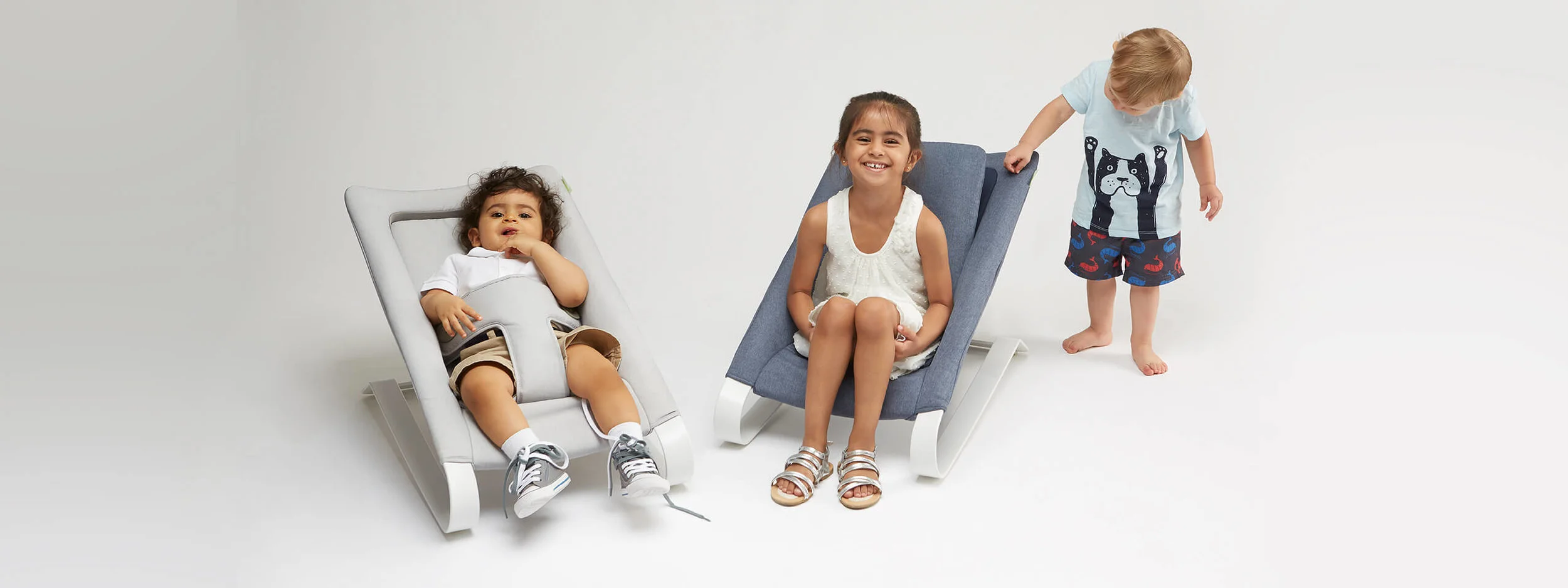 Bombol-Bamboo-baby-bouncer-curious-kid.jpg