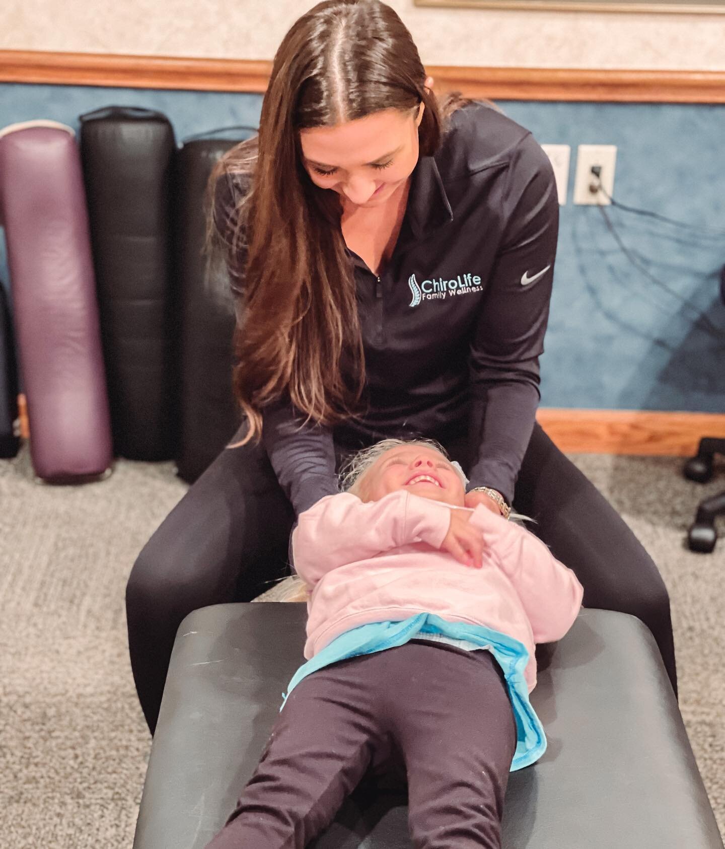 Pure joy post adjustment 🥰
.
.
.
#chiropractic #chiropractor #pediatricchiropractic #adjustment #alignment #happy #healthy #healthykidsmakehealthyadults #wellness #thriving #growth #development #spine #nervoussystem #beverlyhills #losangeles #DrAlli