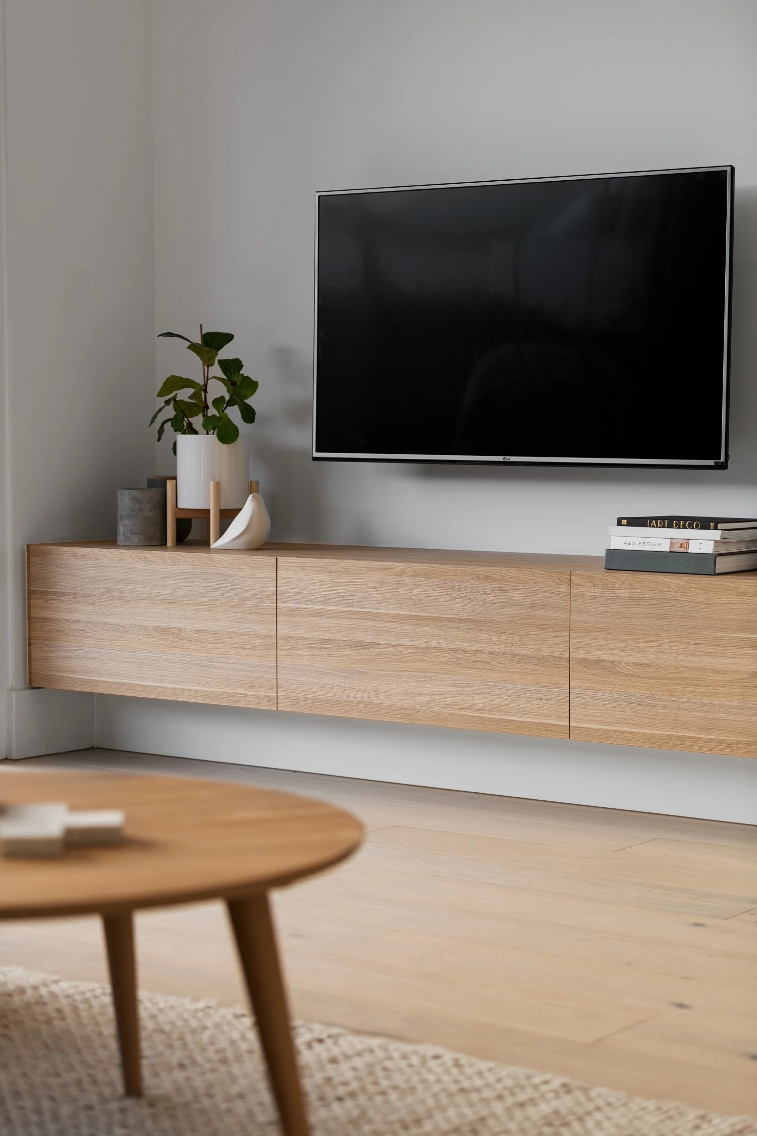 tv_unit_joinery.jpg