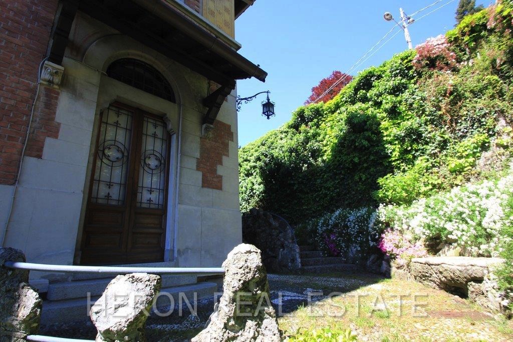 2 Como villa on sale .jpg