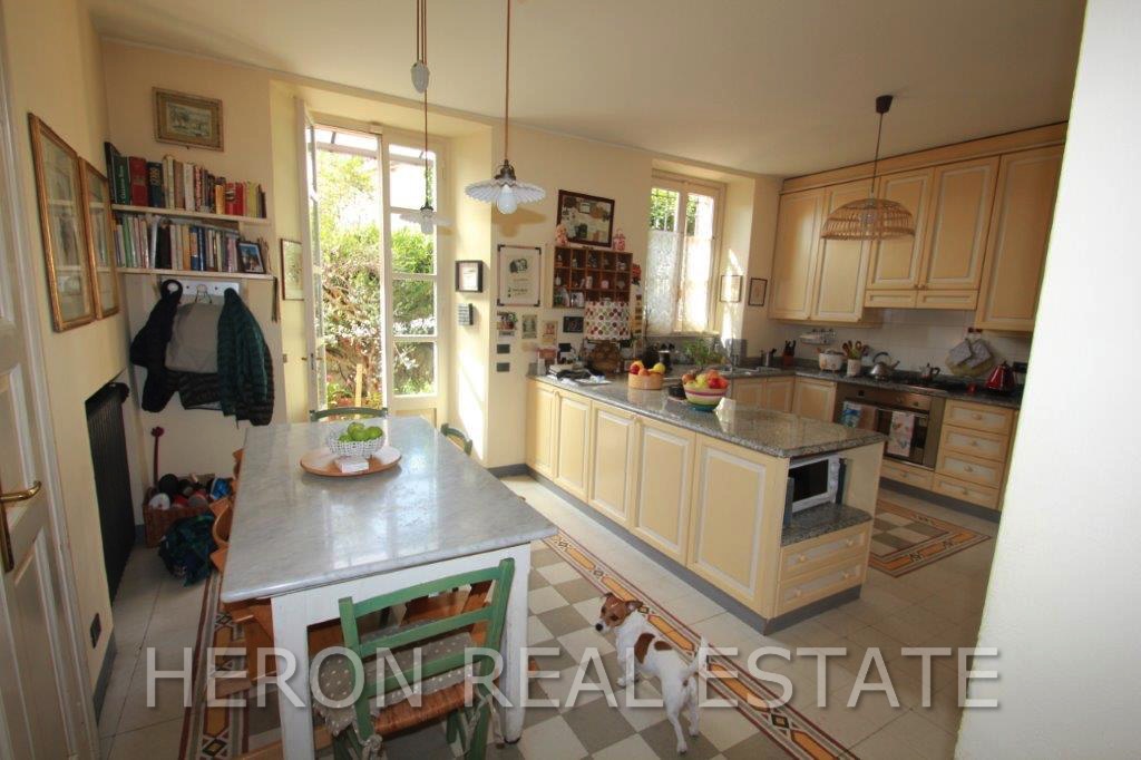 4 Cernobbio kitchen.jpg