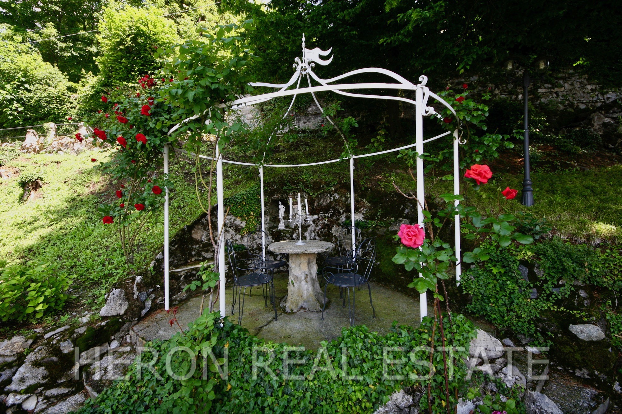 Brunate gazebo.jpg