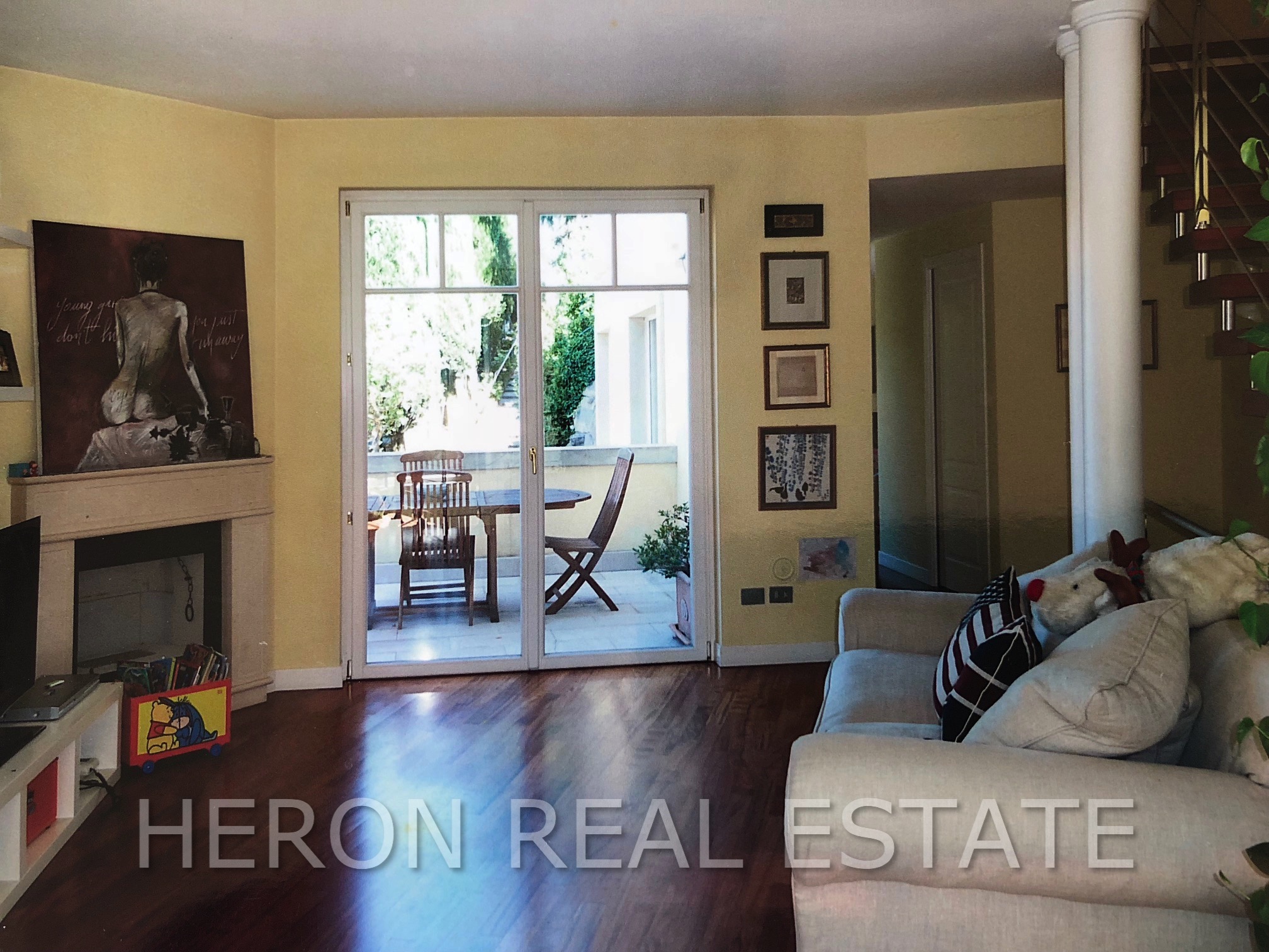 Living room with terrace.jpg