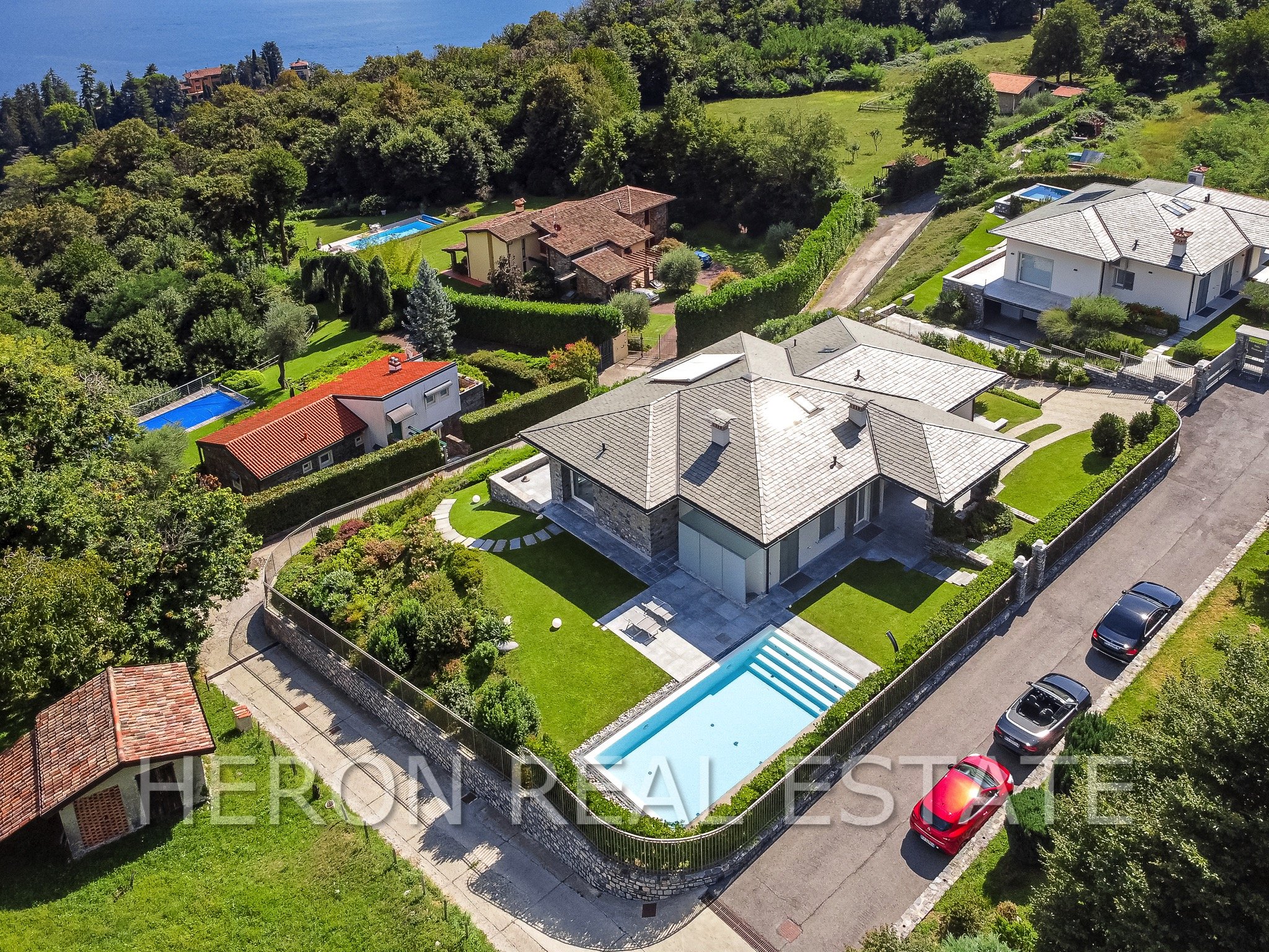 Villa a Griante con vista lago vendita.jpg