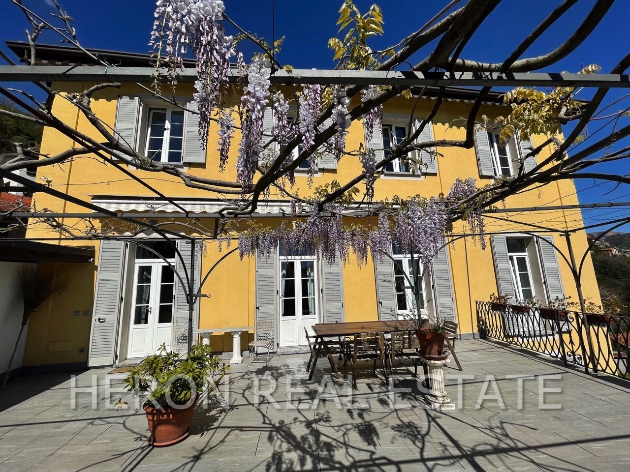 villa in cernobbio for sale.jpg