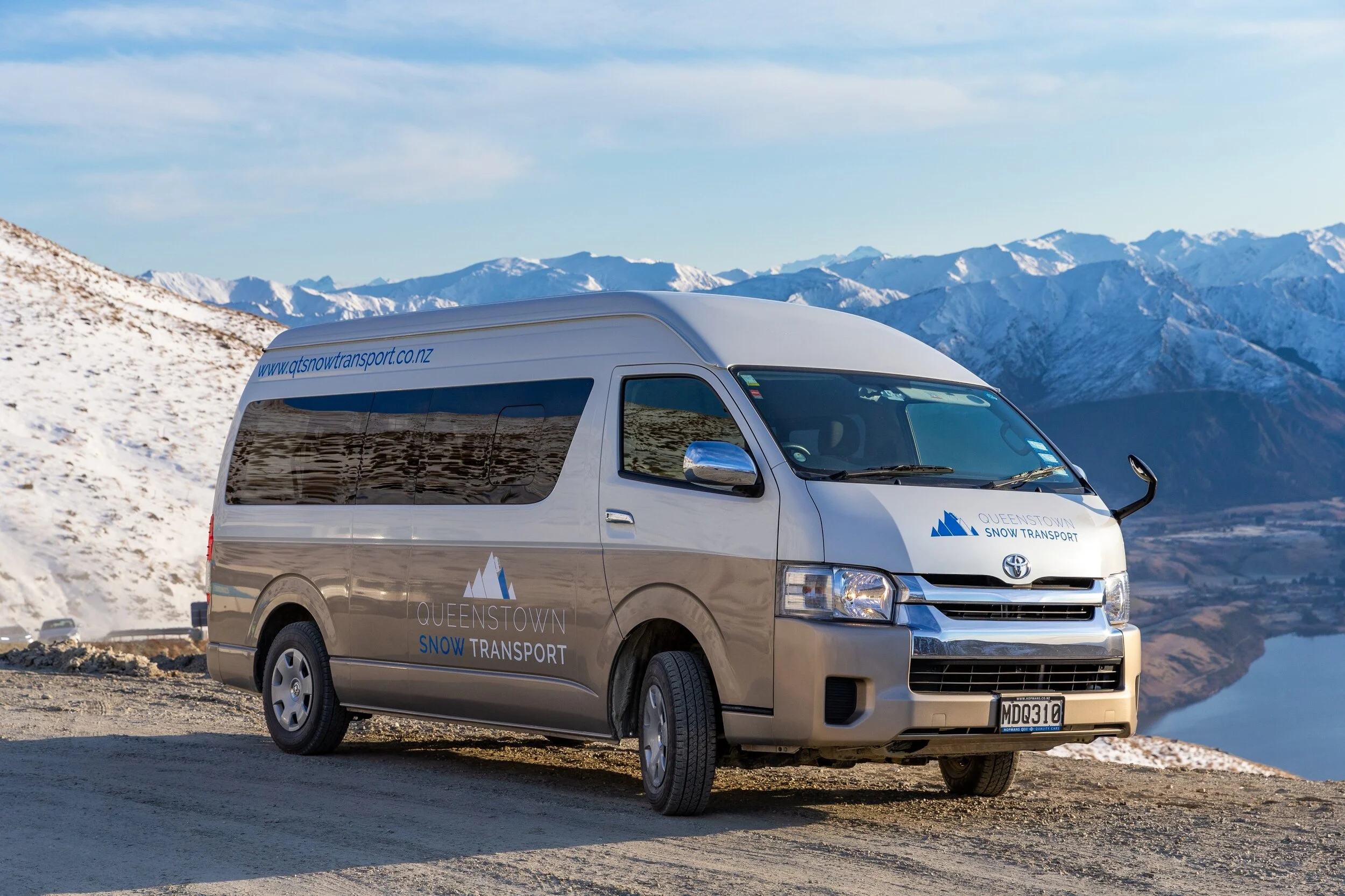 Snow Bus Queenstown Snow Transport - Private Ski Shuttle Bus