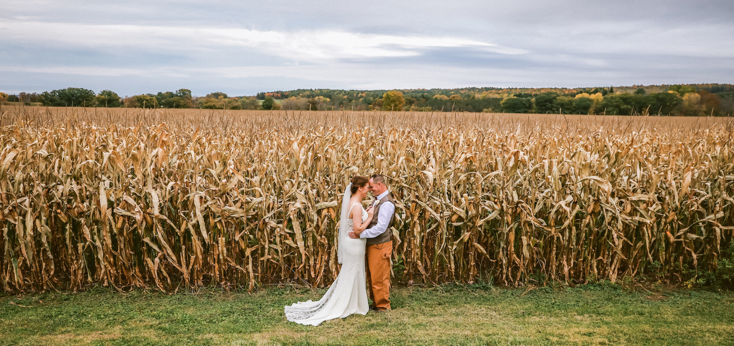 Olde Tater Barn Wedding Photographer Aperture Photography 