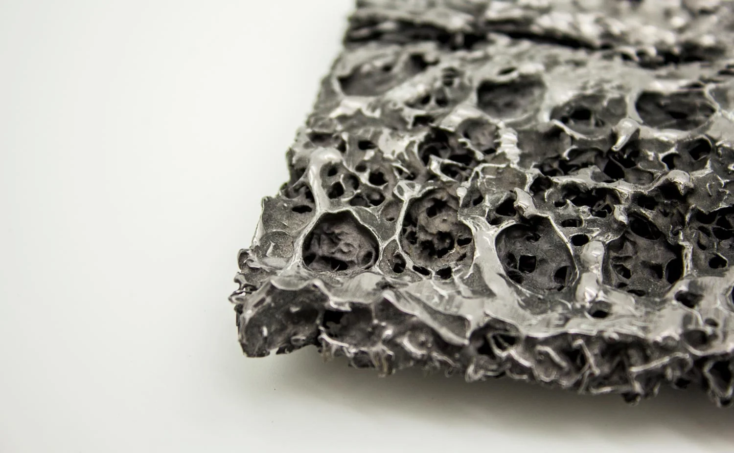 Liqui-Met-Liquid-Metal-Sponge.jpg