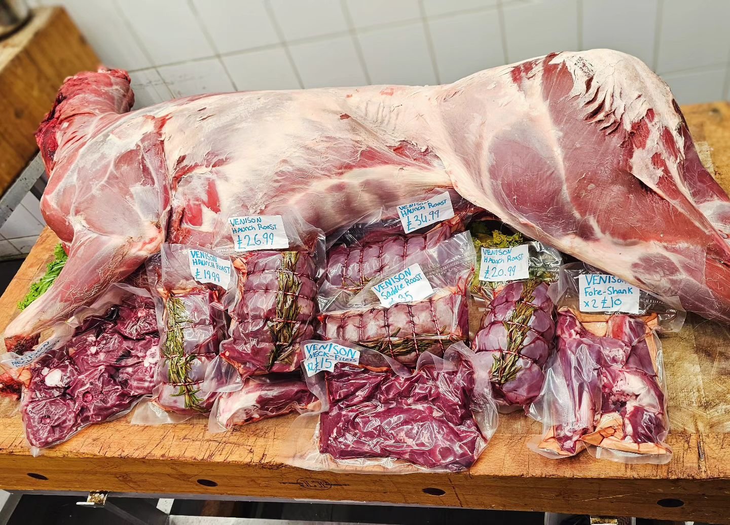 Venison is now back in store, including burgers and steaks ready for the BBQ! 

#sydenham #sydenhammums #dulwichmums #crystalpalacemums #nightin #butchers #freerange #fish #venison #bbq #fishmongers #shopindependent #shopsmallbusiness #foodieofinstag