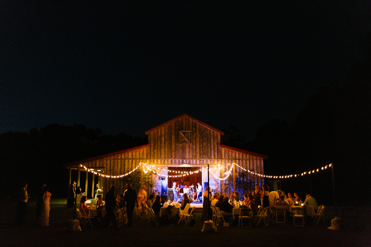 NancyTom-North Carolina Romantic Barn Wedding-33.jpg