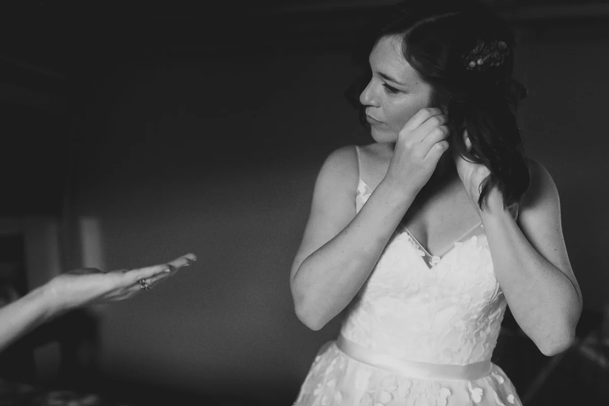 K+A_lovewell-lodge-wedding-blacksburg-pembroke-3.jpg