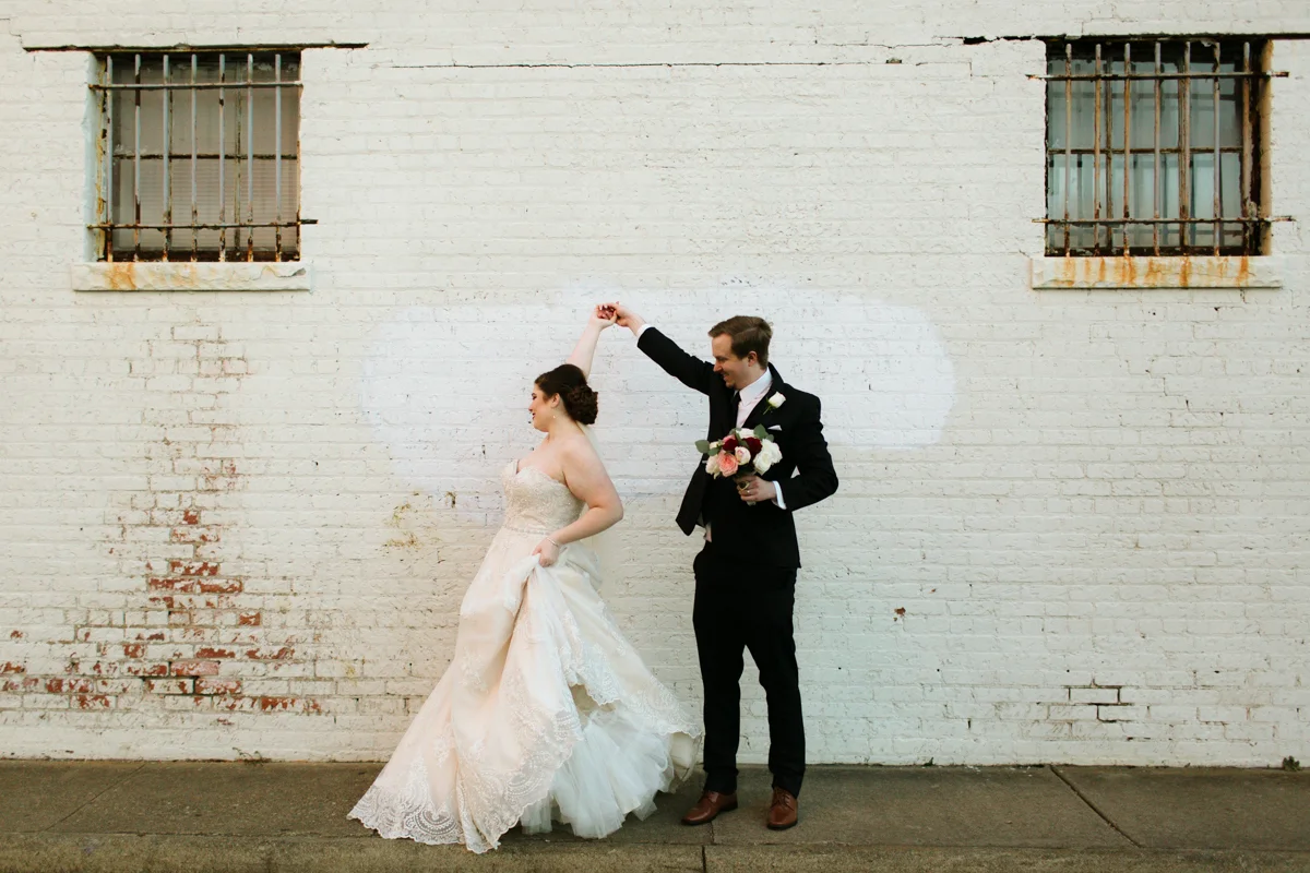 Amanda + Jonathan | Sneak