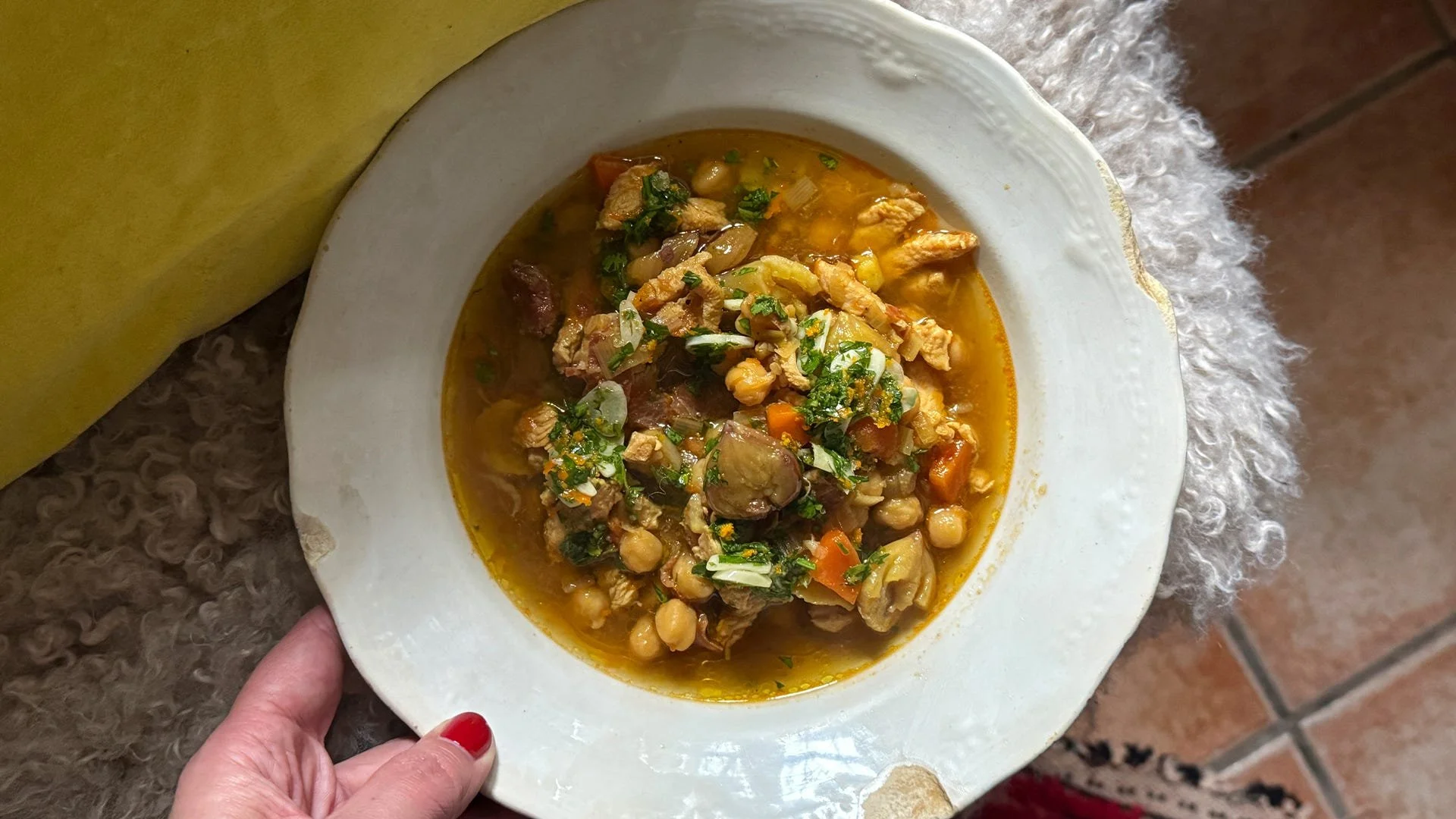 Stew of Garbanzos, Roasted Chestnuts and Turkey with Garlic-Orange Aliño