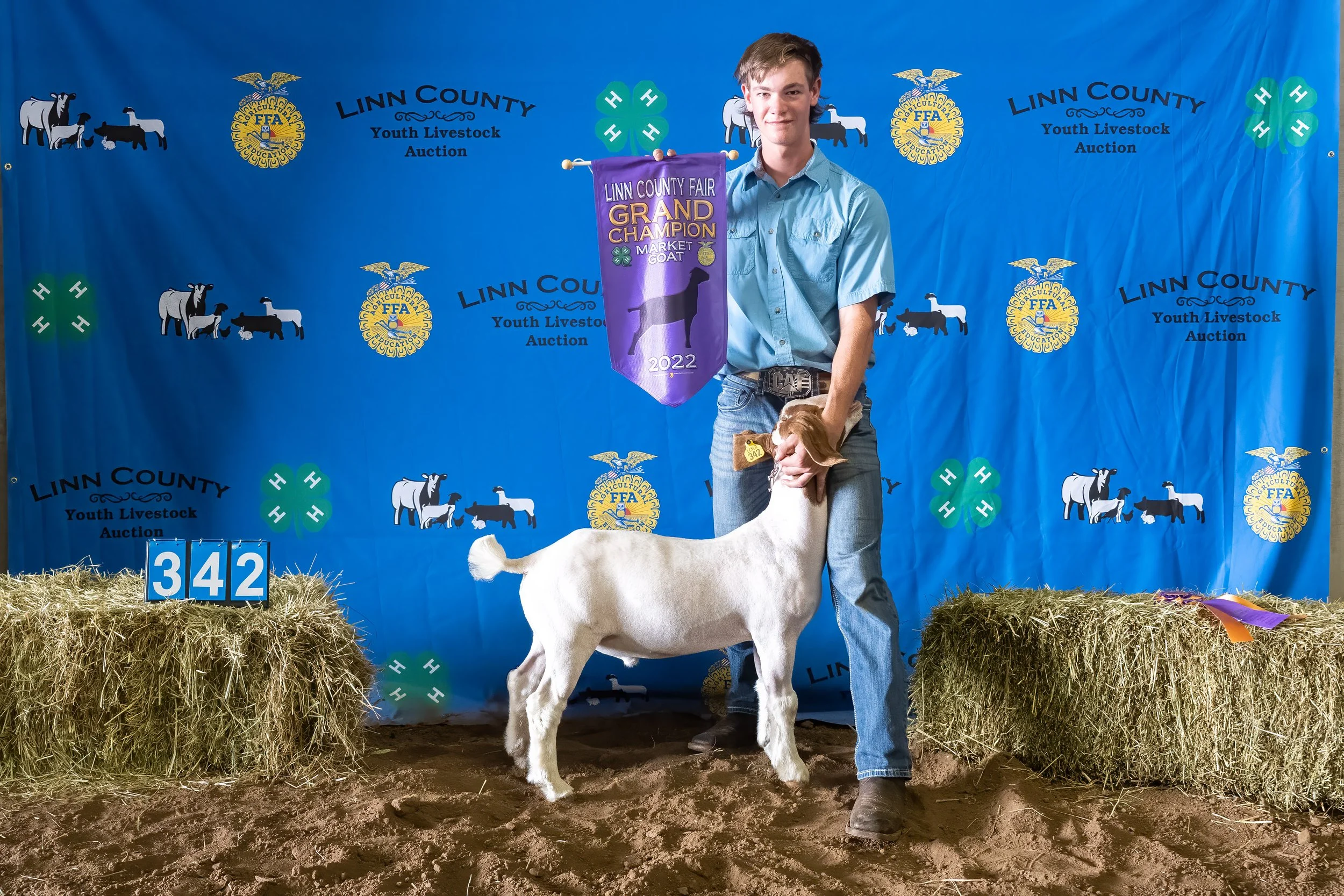 2022 Goat Auction Photos — Linn County Youth Livestock Auction