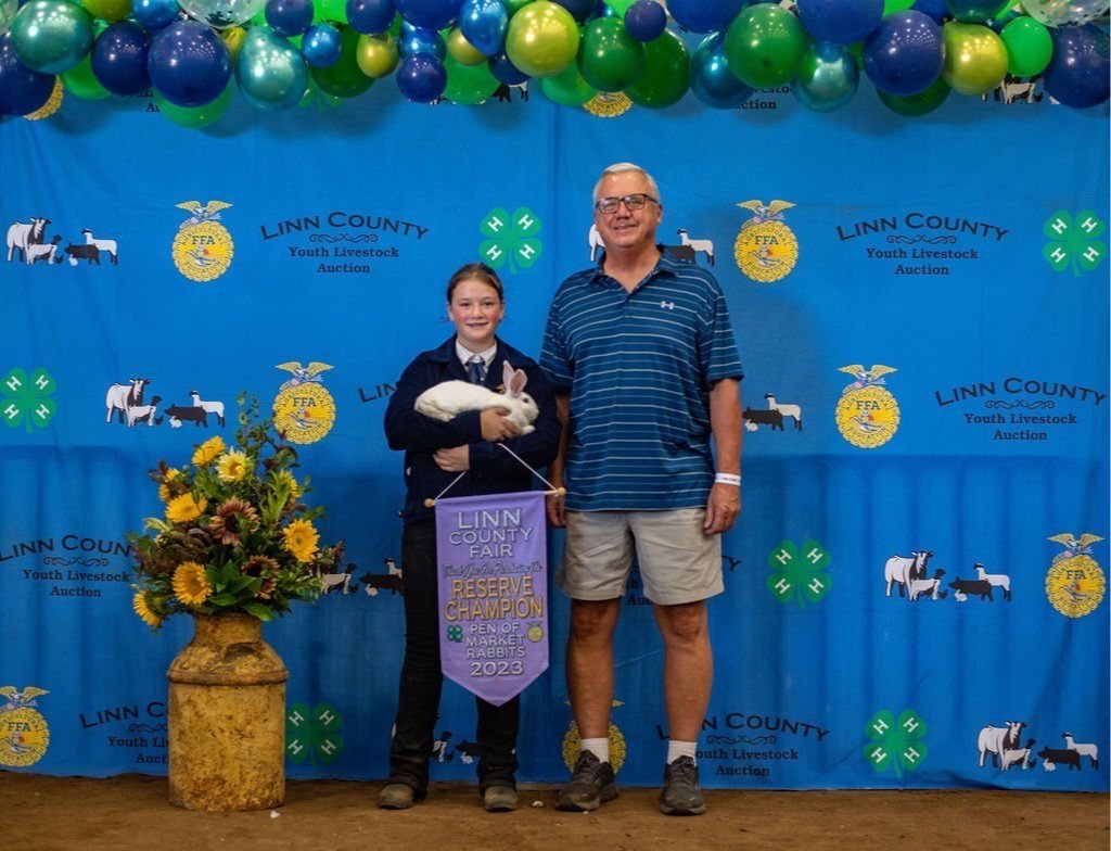  Maddie Duringer, Reserve Grand Champion Pen of Rabbits purchased by Steve Carothers 