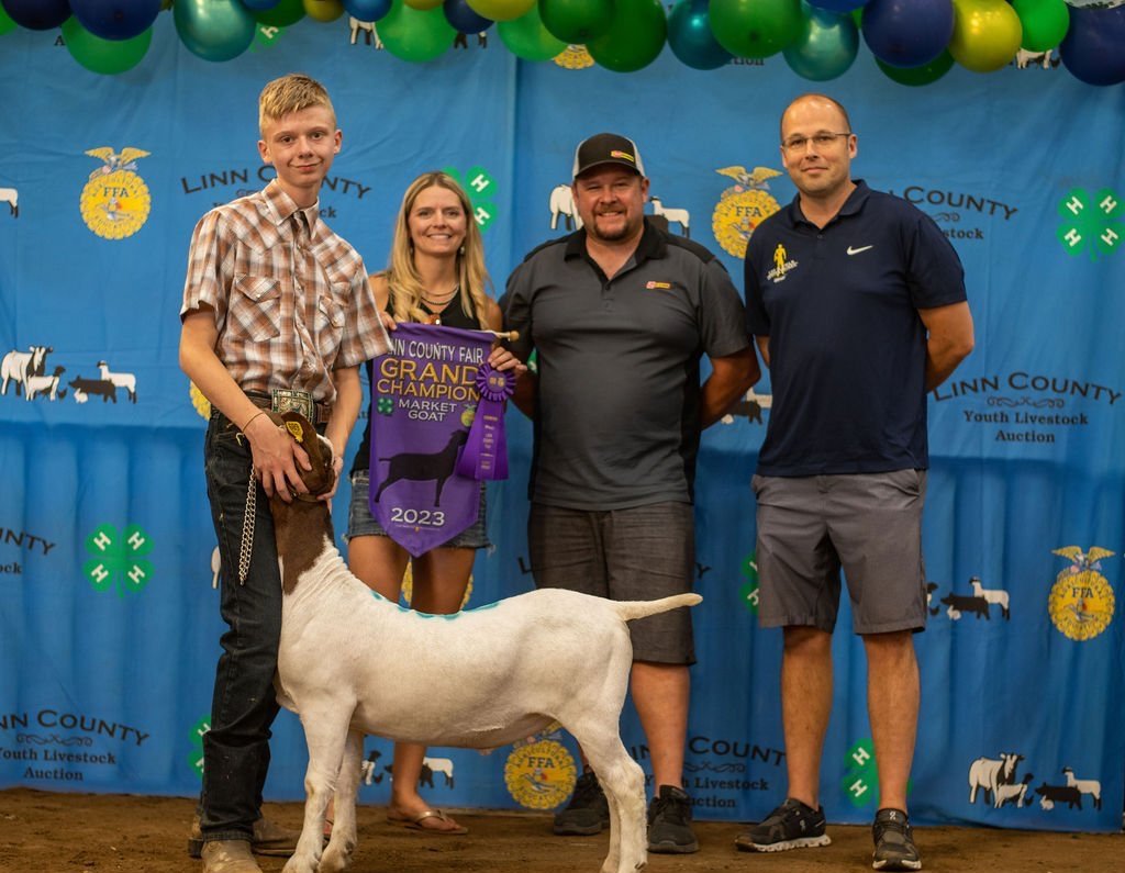  Brock Dodge, Grand Champion Goat, purchased by Les Schwab Tire - Albany &amp; Les Schwab Tire - Sweet Home 