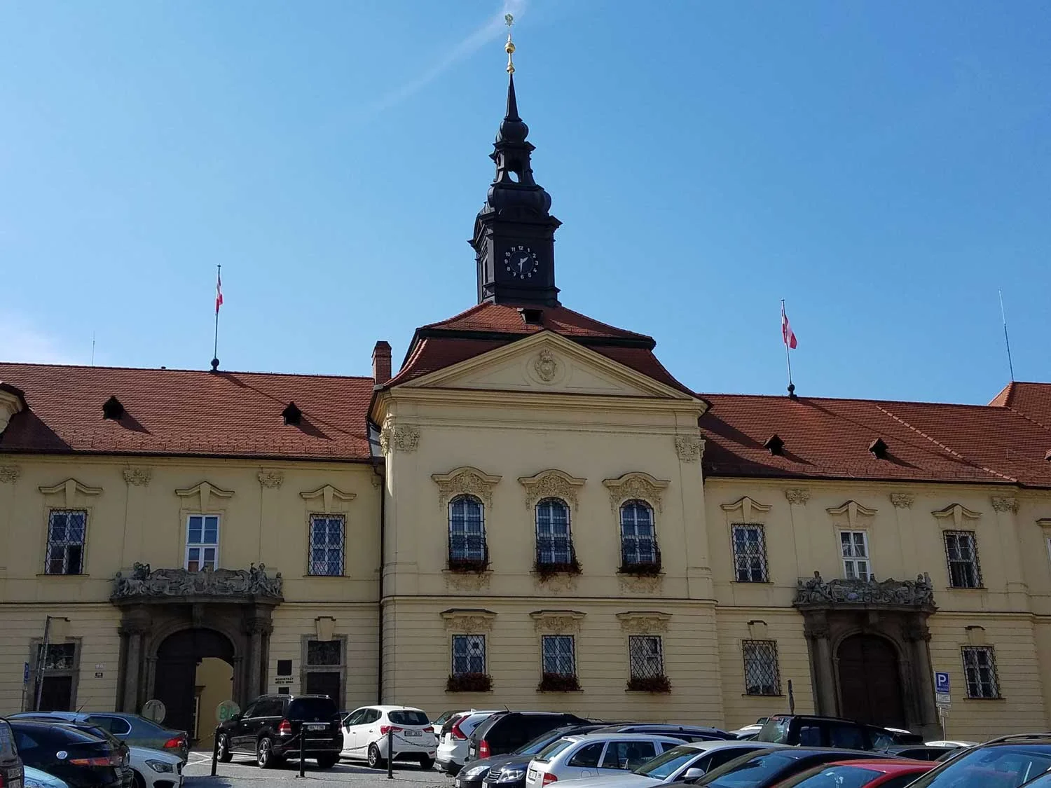 Hey look, another balcony where Hitler made a speech (on the left). Queen Elizabeth of England visited the city in 1996 and refused to use the same balcony as Hitler to greet the people, so she stood on the righthand balcony. Good for her.