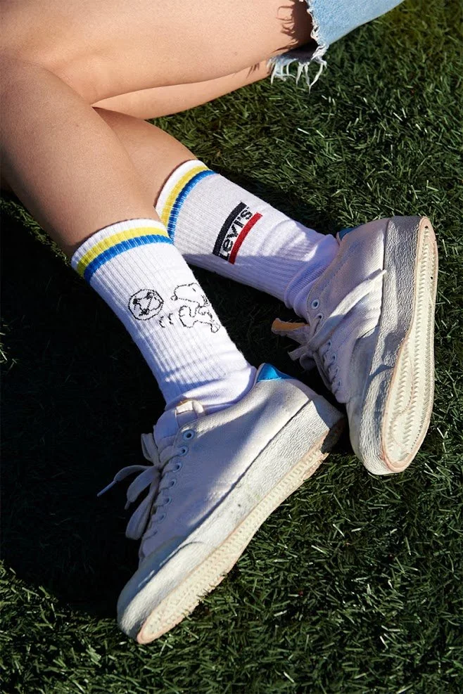 https___hypebeast.com_image_2020_07_levis-peanuts-summer-2020-collection-release-info-02.avif.jpg