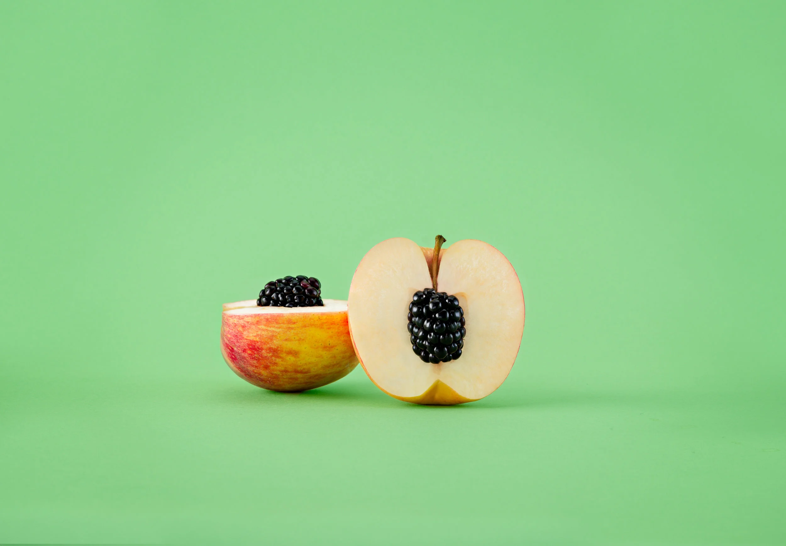 apple_blackberries.b.jpg