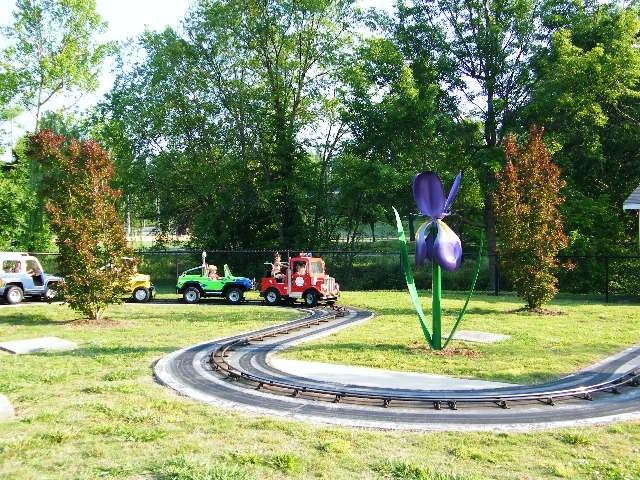 City-Park-flower-sculpture.jpg