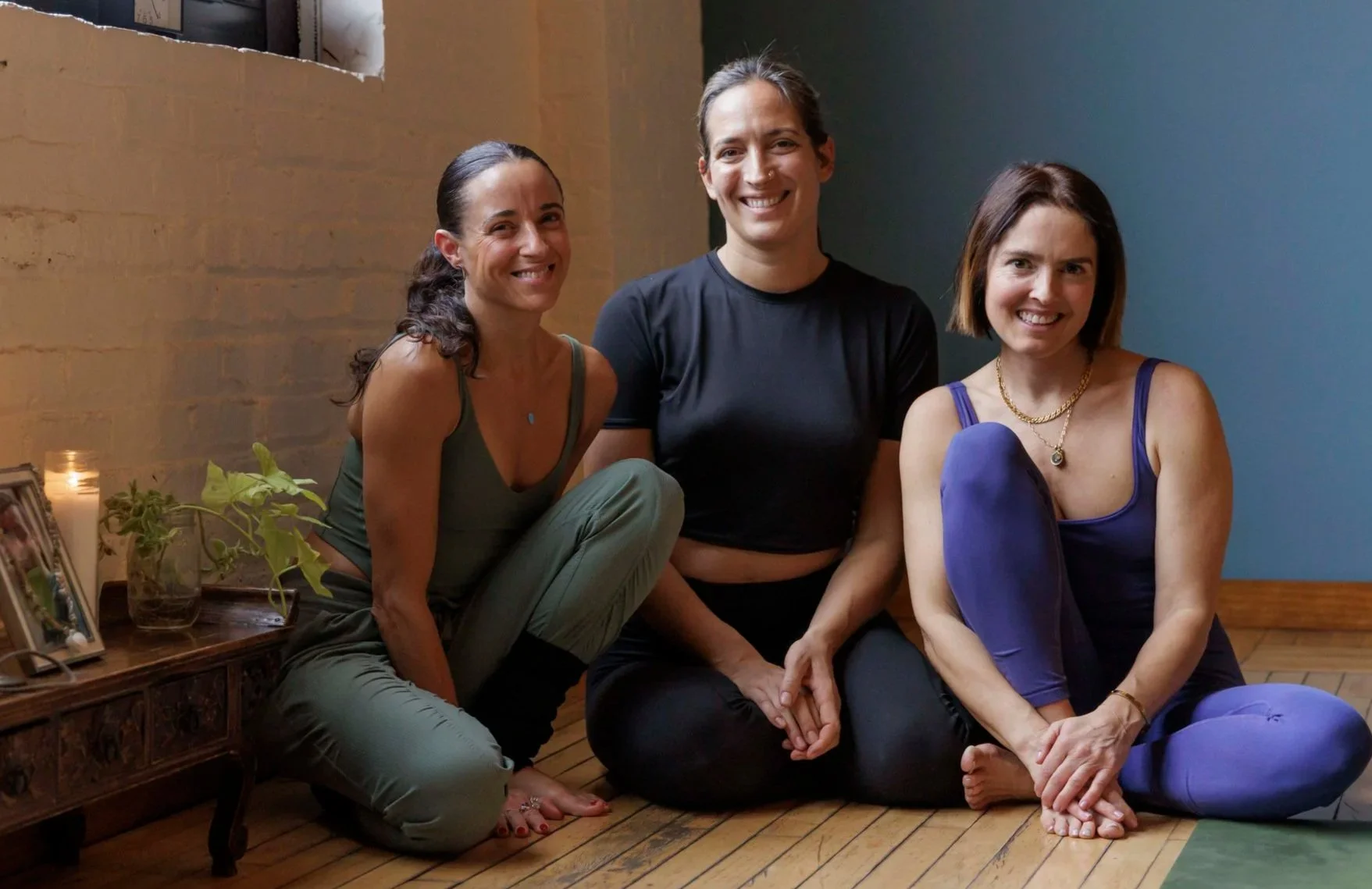 Assisting School with Alexia, Bridgett + Megan 