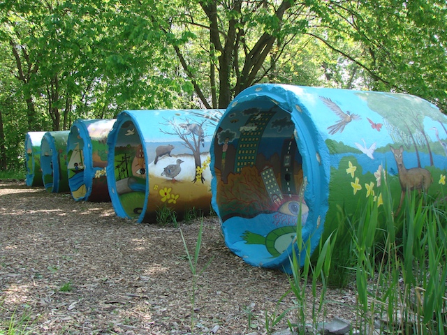 Five Pipes - Eduardo Rabel 2008-2009 Five recyceld concrete construction pipes, acrylic paint