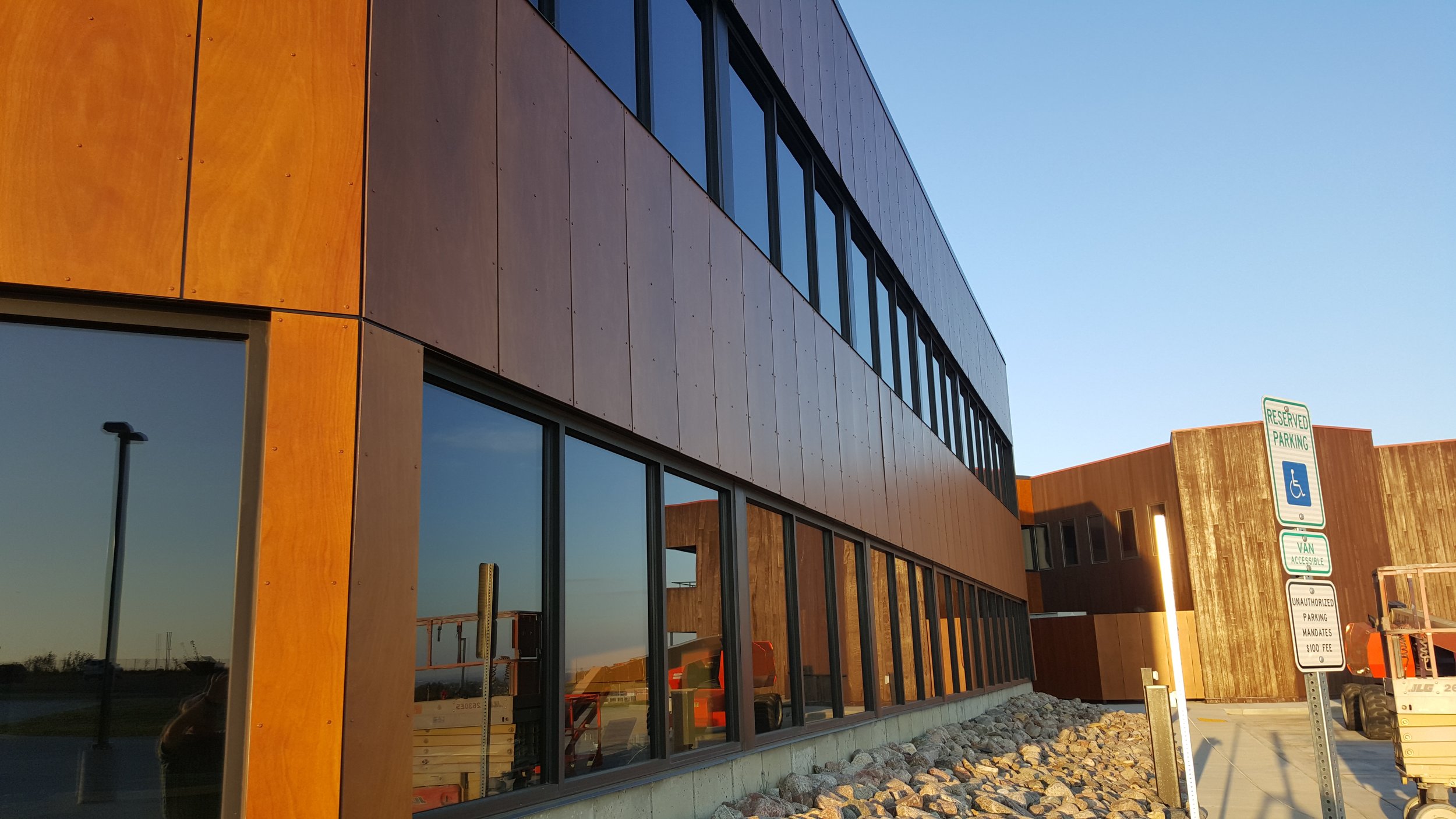 Farm Credit Services Mandan 2.jpg
