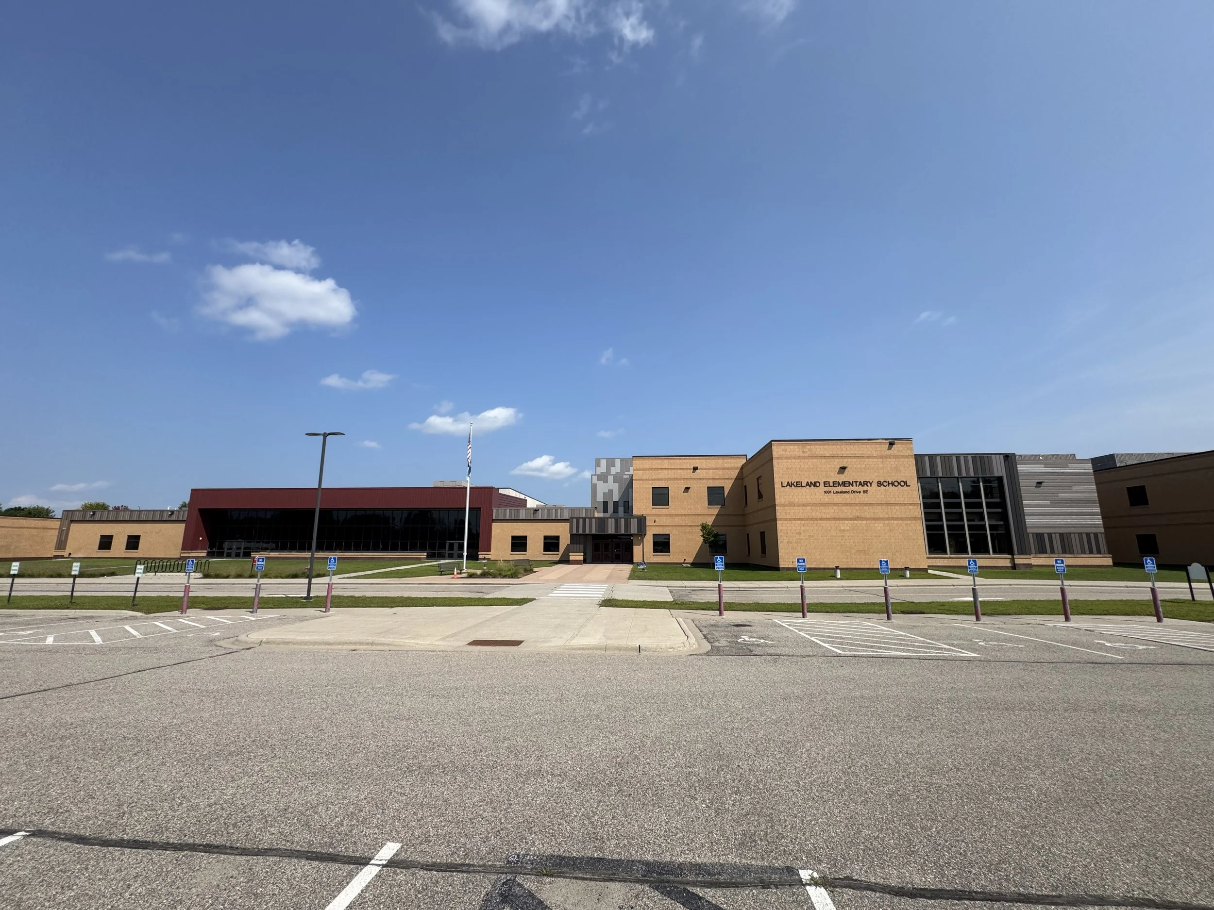 Architectural single skin and aluminum composite panels installed at Lakeland Elementary School in Willmar, MN. 