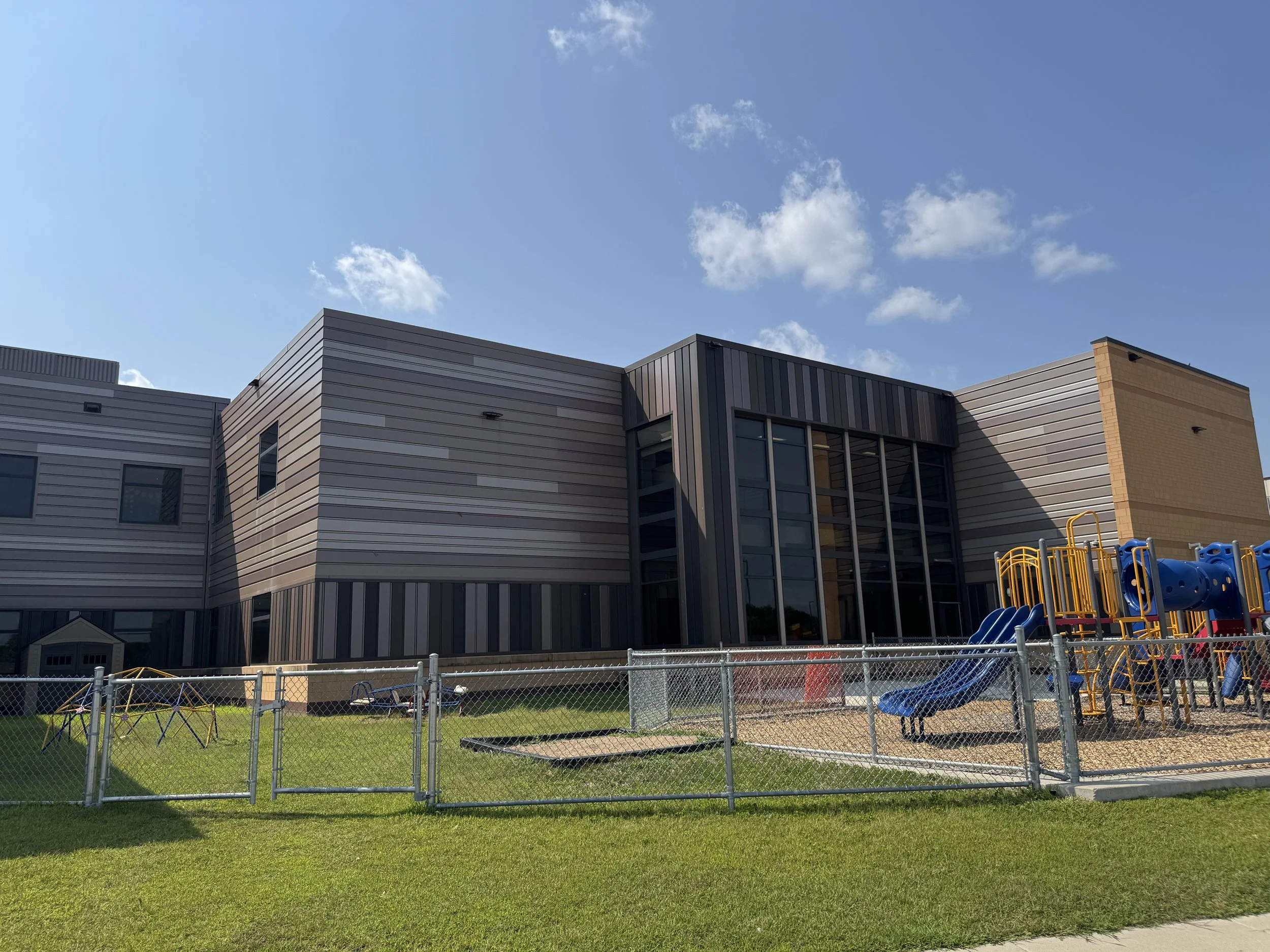 Architectural single skin panels installed at Lakeland Elementary School in Willmar, MN. 