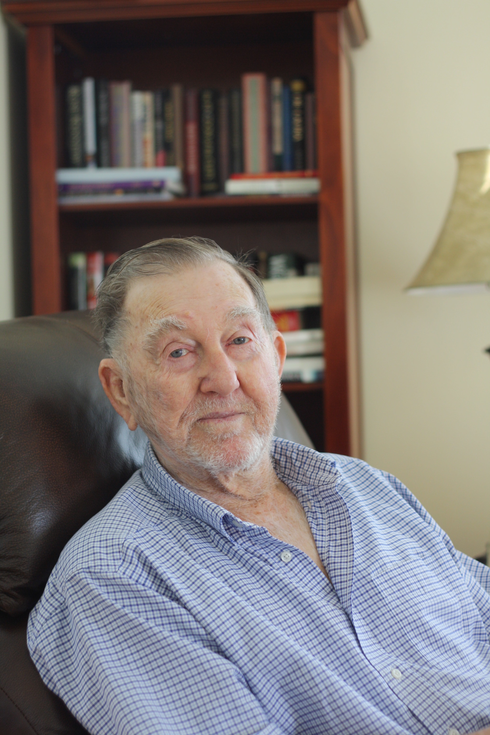 In The Fishermen's Exchange, Charles Meekins of Stumpy Point talks about the fish house called the Fishermen's Exchange, the Hattie Creef, and about ice, fuel and mail delivery to the village in a 2016 interview with Barbara Garrity Blake. 