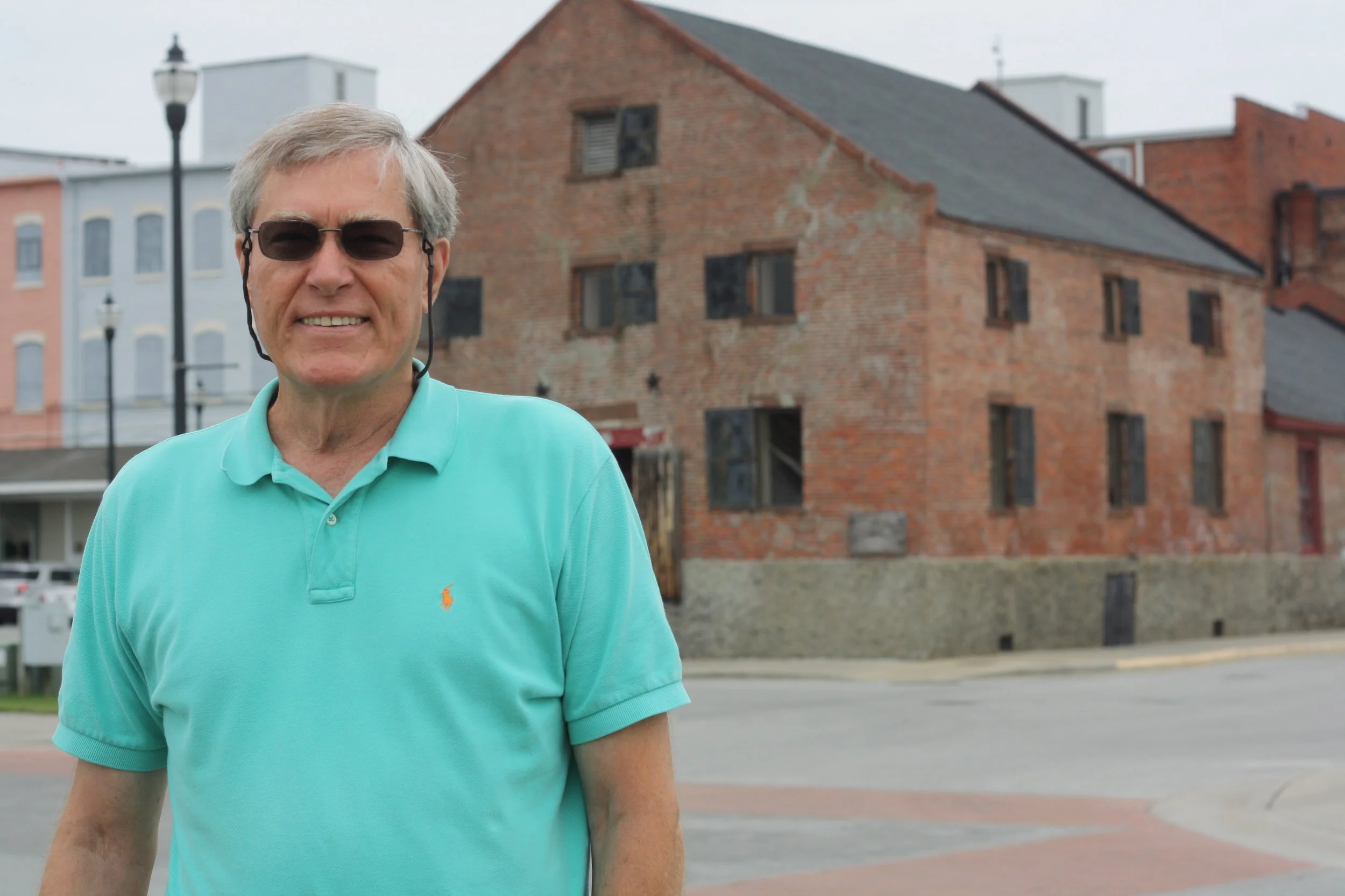 Blount rumley, Director of the estuarium in Washington, talks tells stories about the bessie virginia