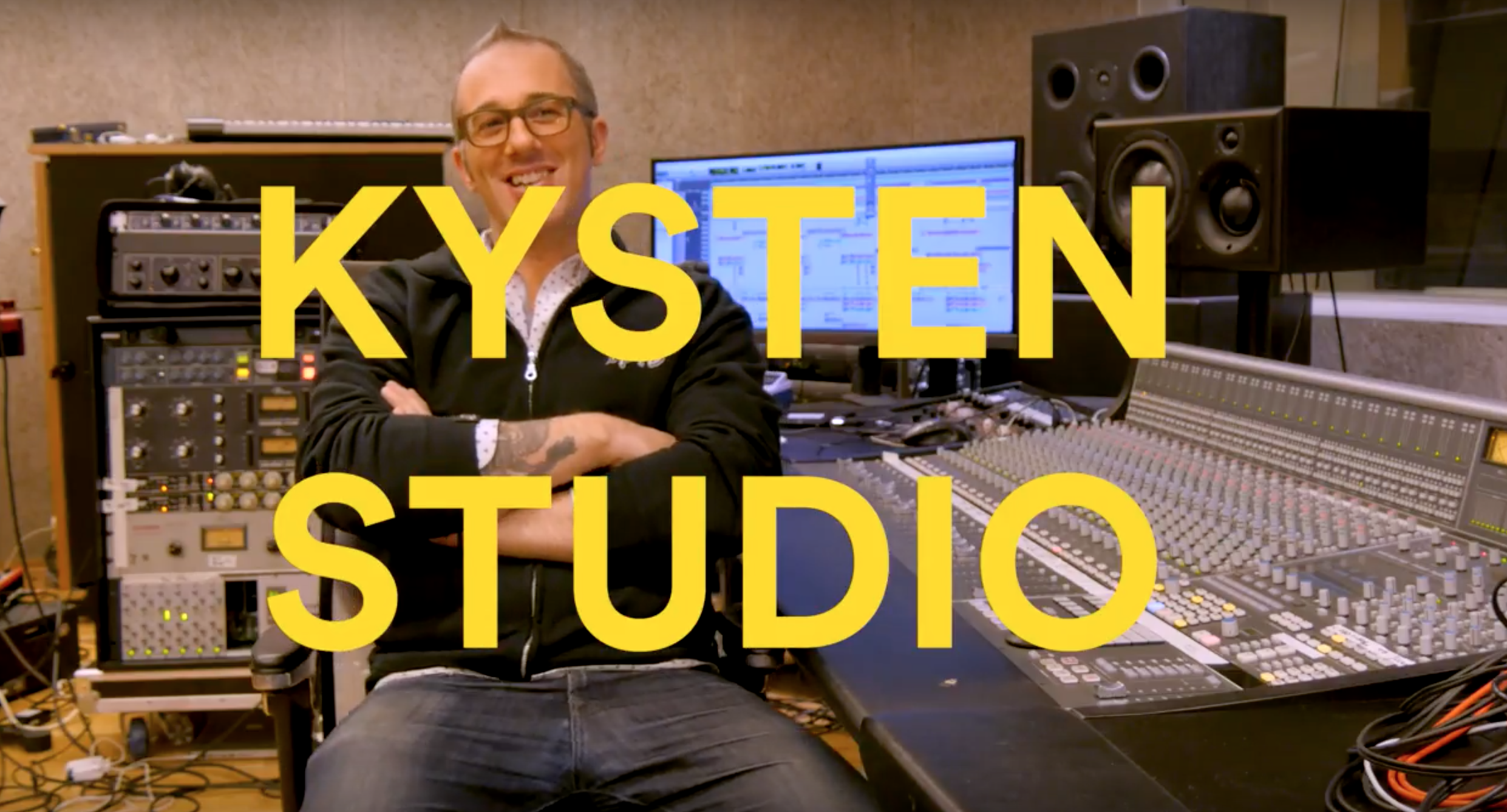 Joel Hamilton in Kysten Studio