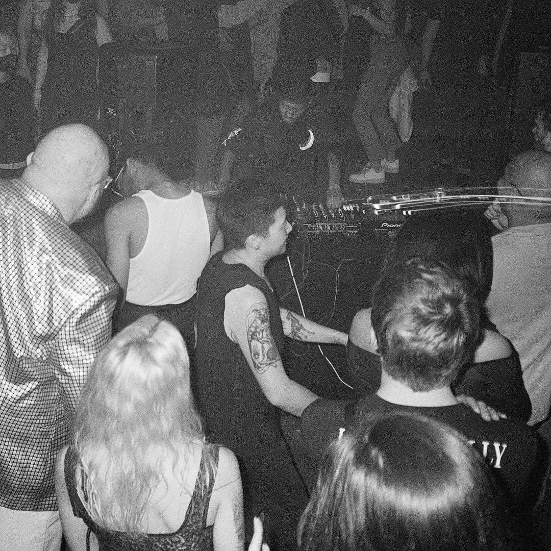 Photo of @W_T_C_h.jpg