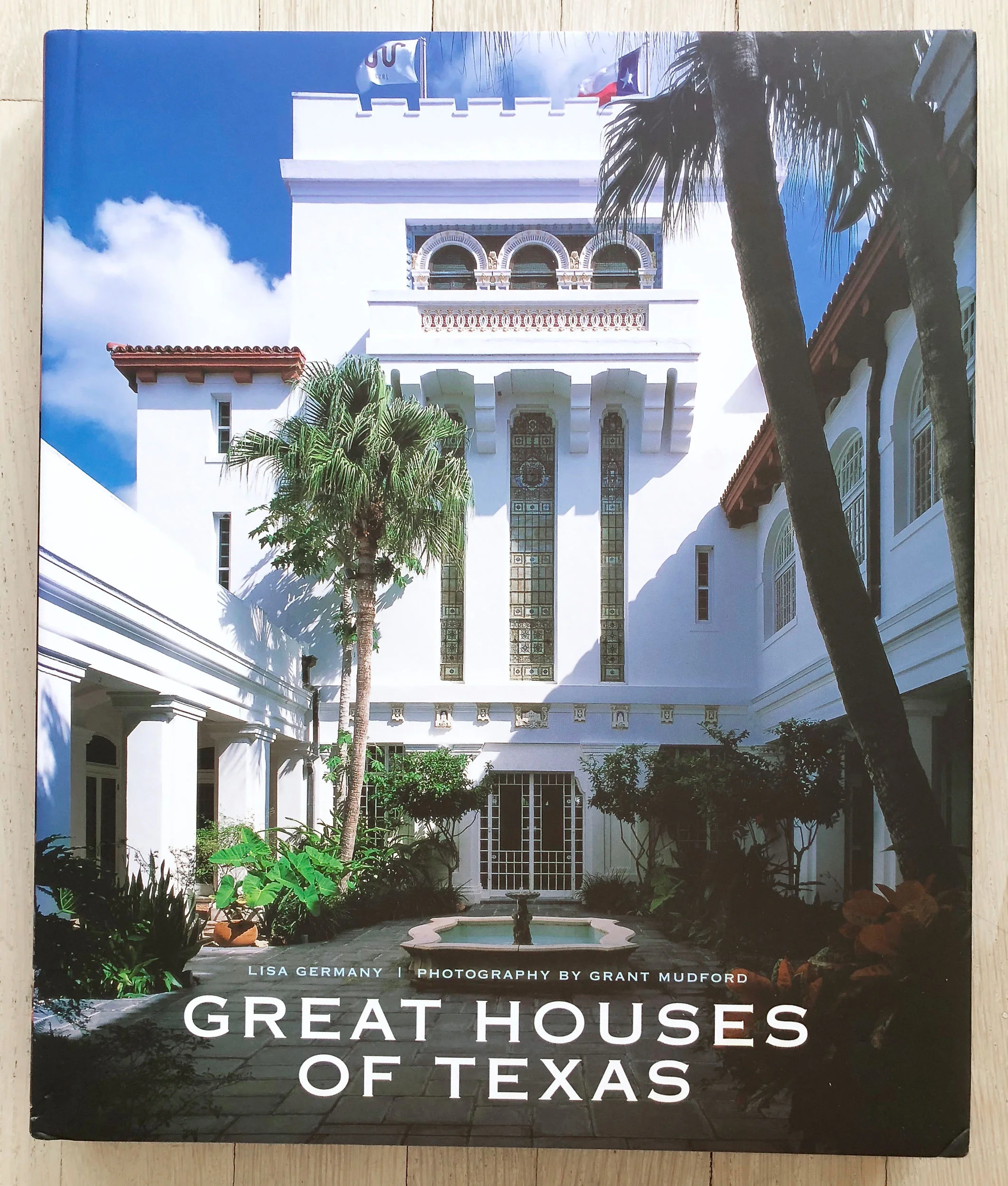 Great Houses of Texas by Lisa Germany and Grant Mudford. Developed and Acquired by Richard Olsen. Edited by Andrea Danese. Darilyn Lowe Carnes, Graphic Design. Alison Gervais, Production Manager. Harry N. Abrams, Inc., Publishers.