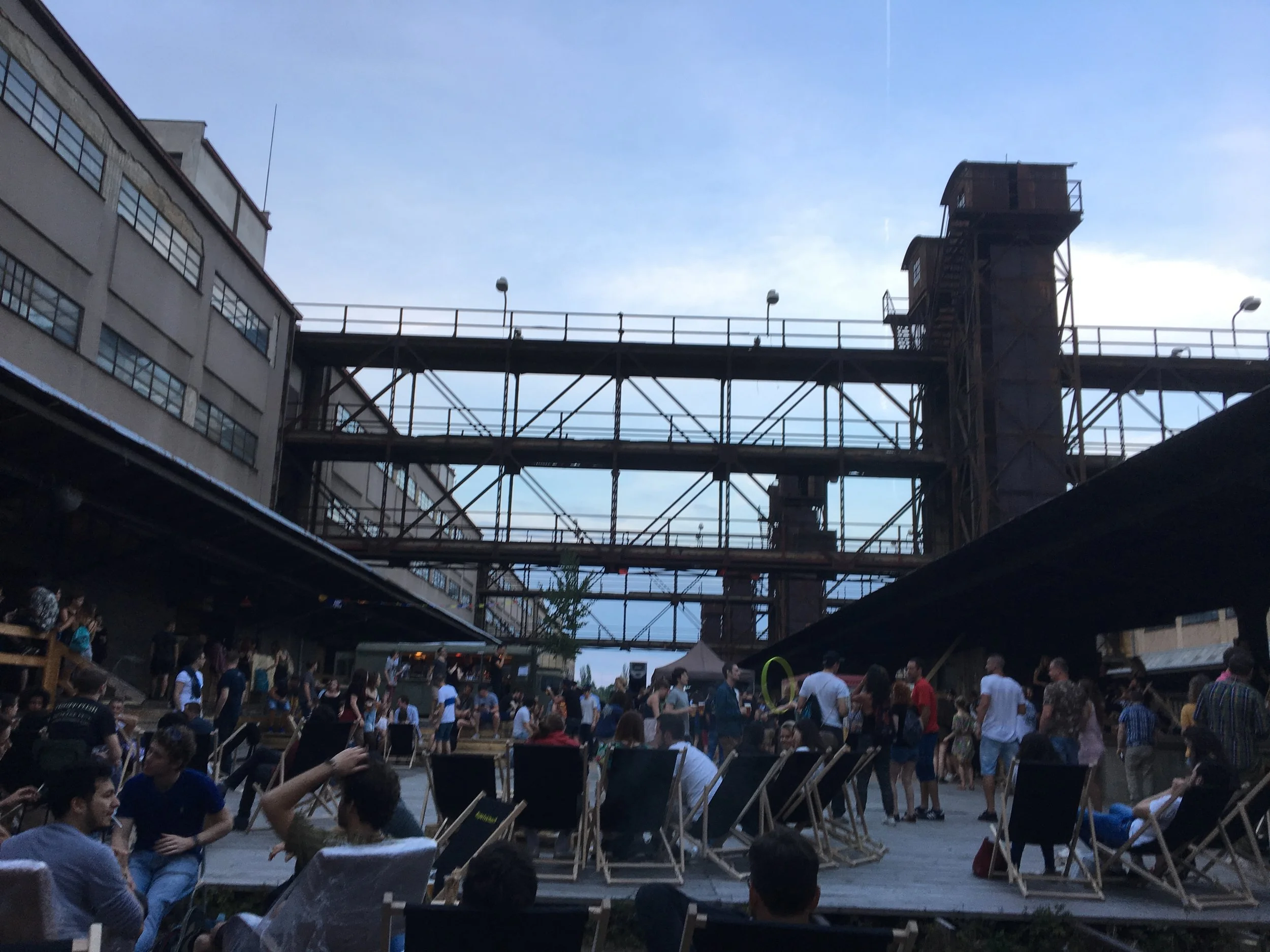 Oh Those Travel Days Ft. Hungover Graeme / Jack