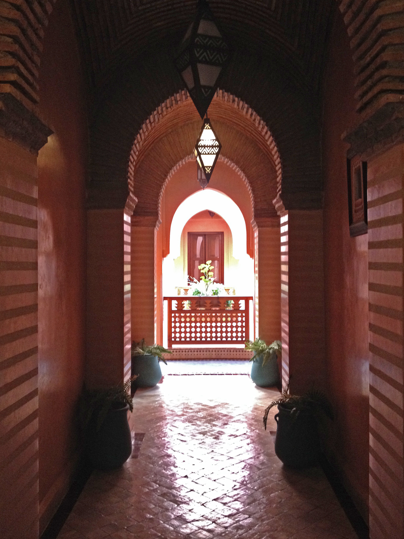 Marrakech_hallway.jpg