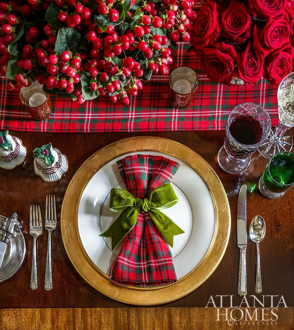 It&rsquo;s officially the most magical time of the year ✨
So grateful to see our holiday table featured in the December issue of @atlantahomesmag 🎄 
Here&rsquo;s to slowing down, celebrating with loved ones, and finding joy in the details that make 