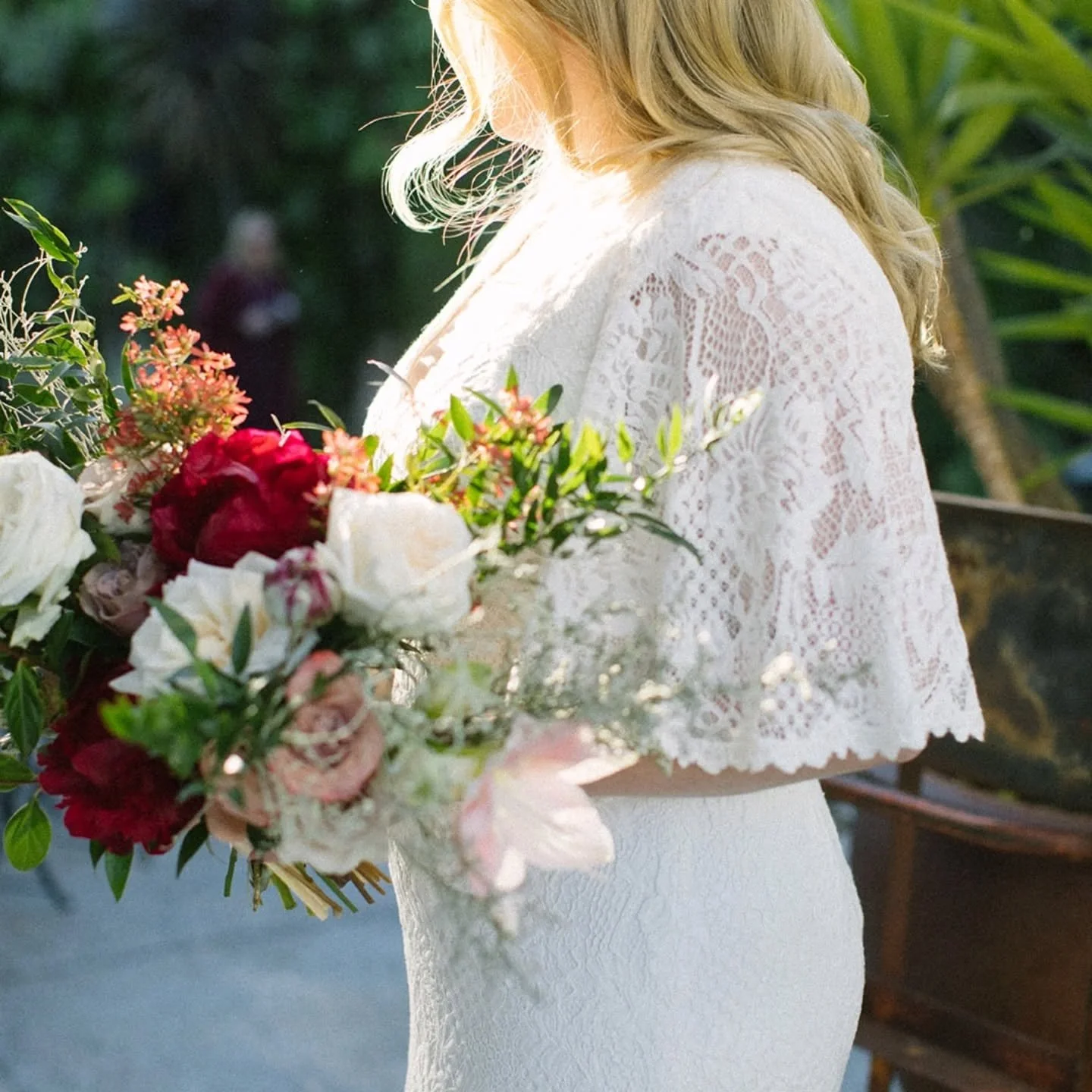 Getting some moody inspo with a hint of crimson 🌹
.
.
.
Planning &amp; Design: @goldenpoppy_events
Venue: @smogshoppe&nbsp;
Photography: @radandinlove&nbsp;
Catering: @fundamentalevents
Florals: @waldenfloral&nbsp;
Rentals: @sigpartyrentals, @bbjlat