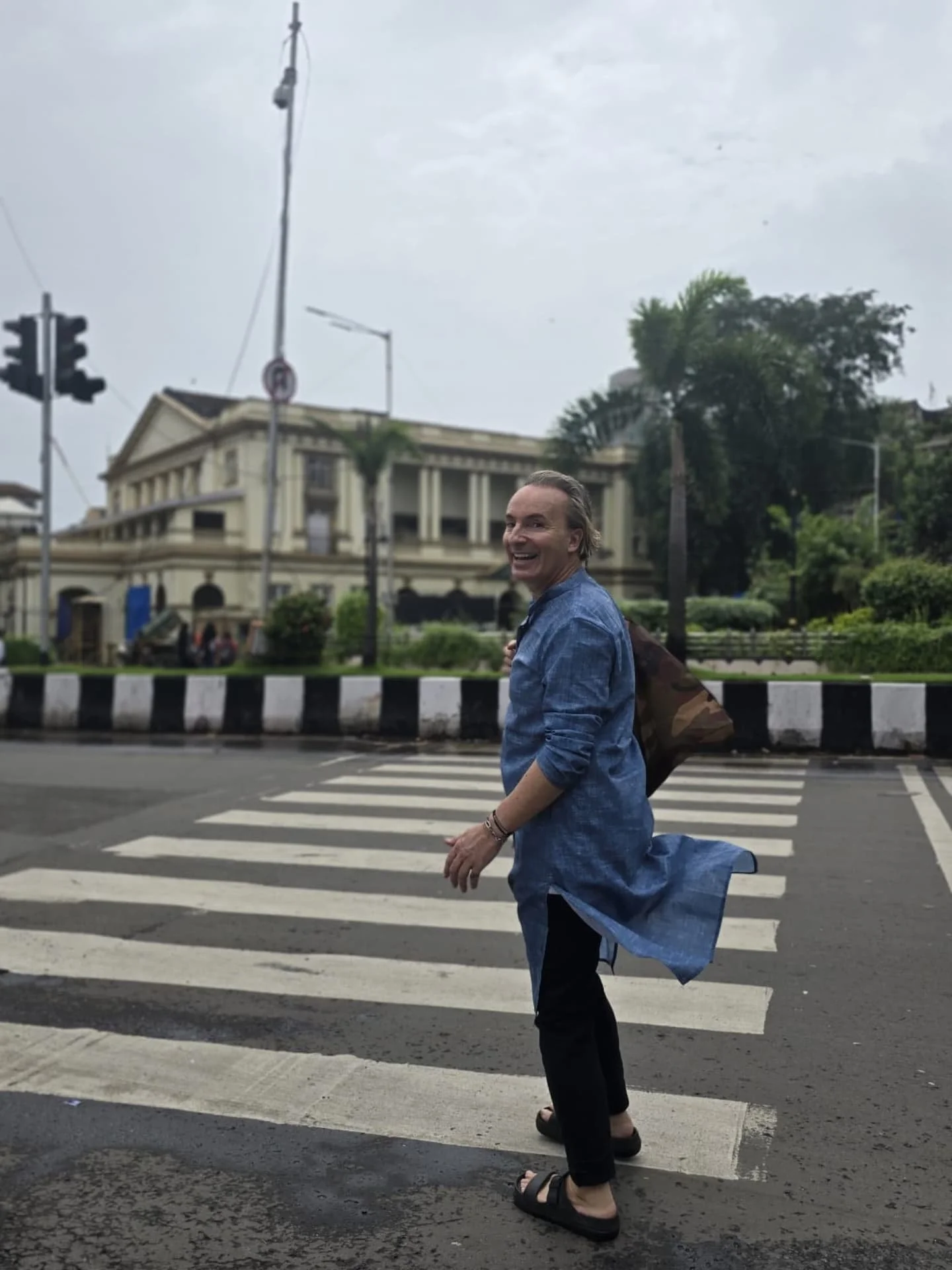 Such fun exploring South Mumbai with @ray.of.ki - there's a lot to see &amp; do!
