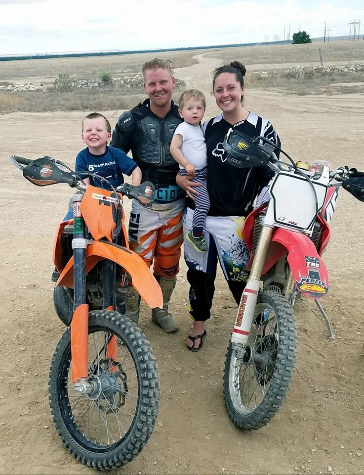 LANDON AM AND KIDS.jpg