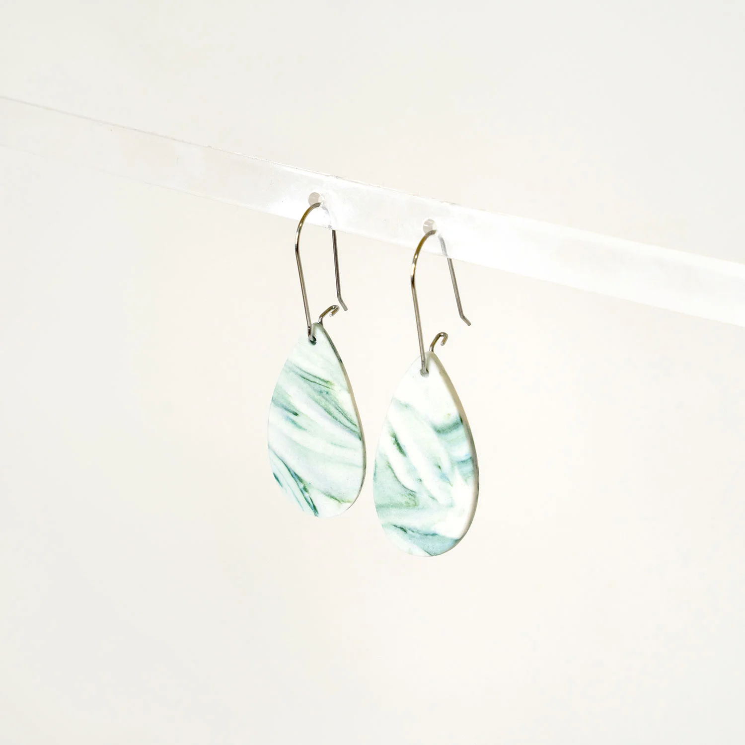 Teardrop-Large-UHook-ChromeGreen.jpg