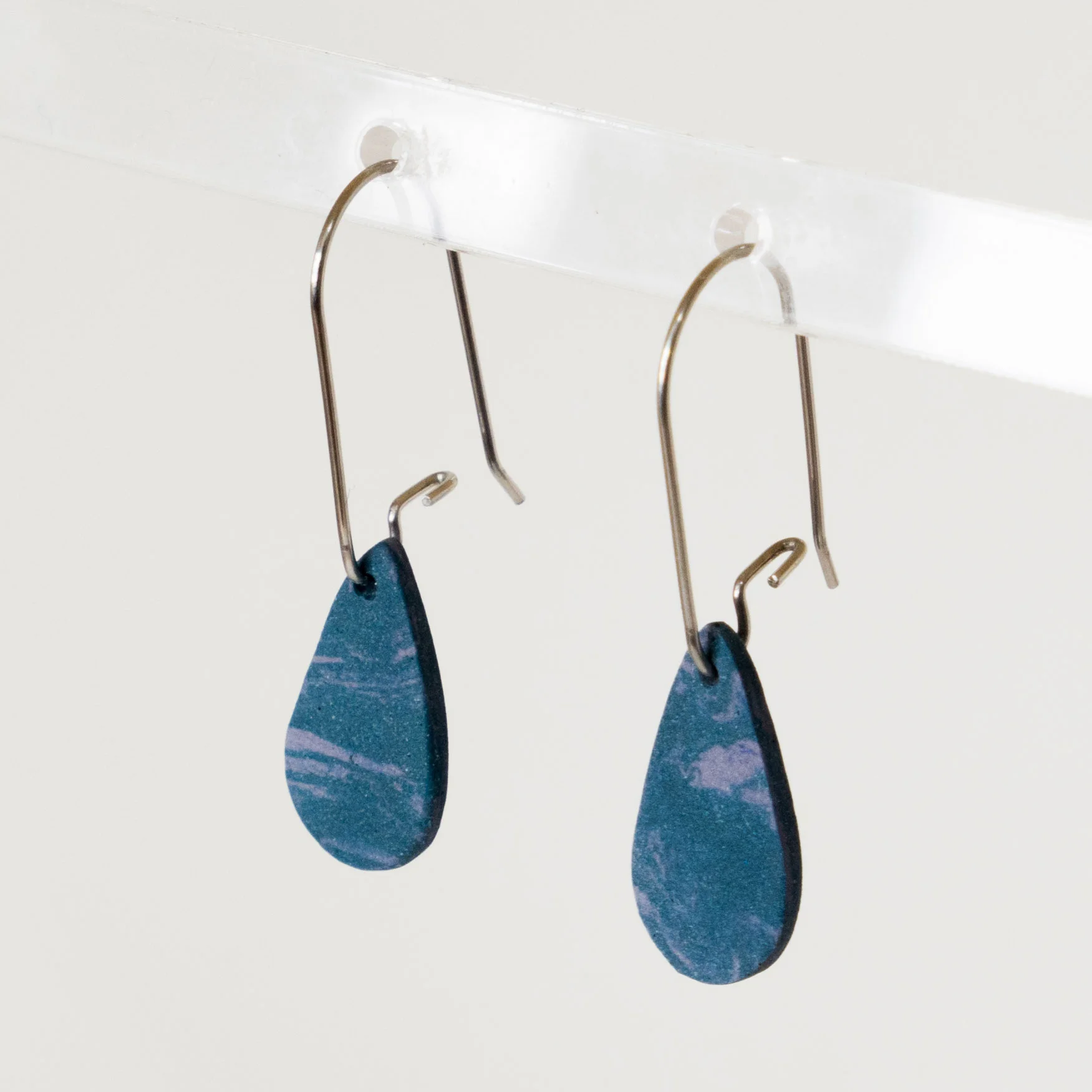 Teardrop-Small-UHook-Navy2.jpg