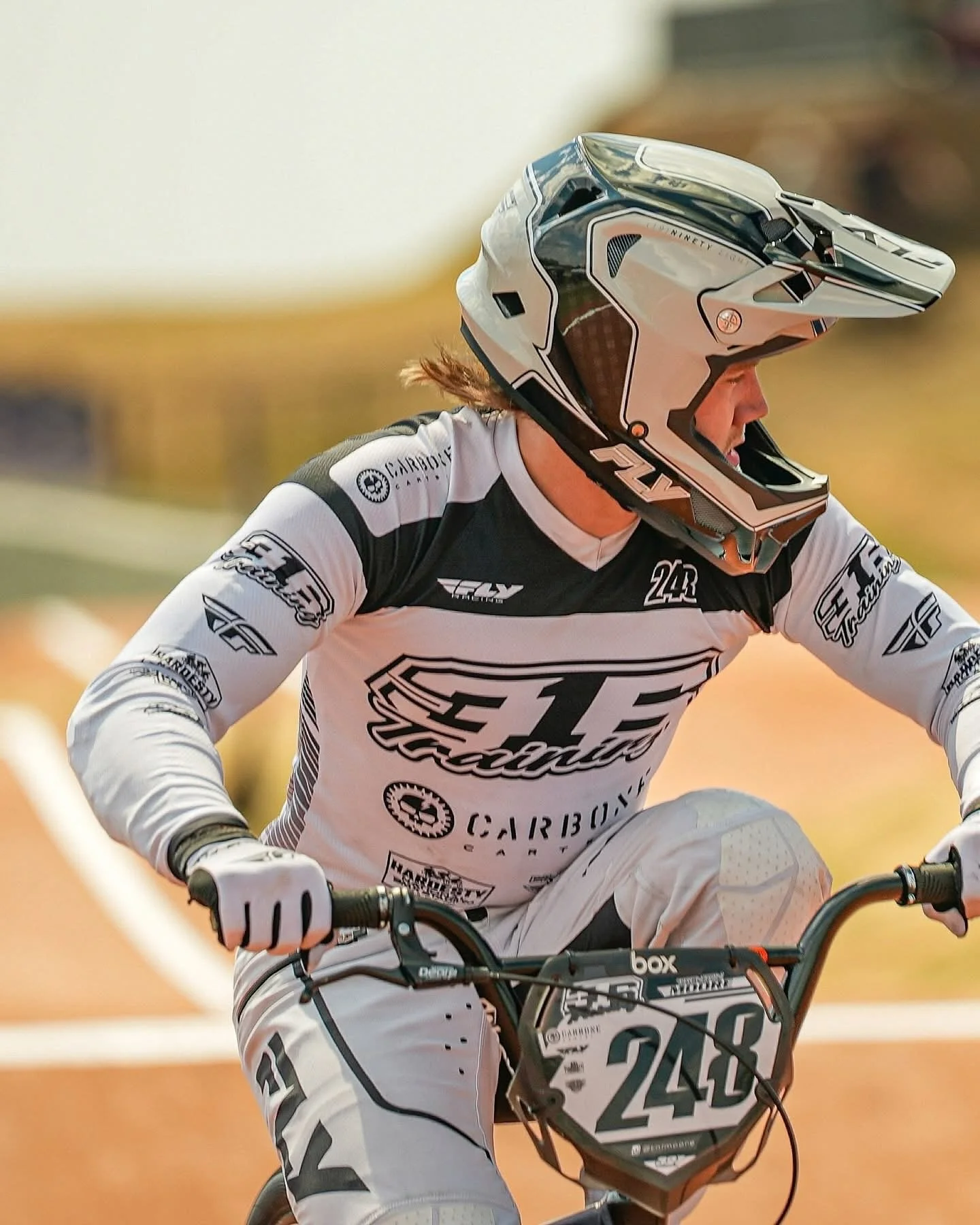 @tnlmoore with the Custom Jersey to match his @flyracing.bike kit 🔥🔥