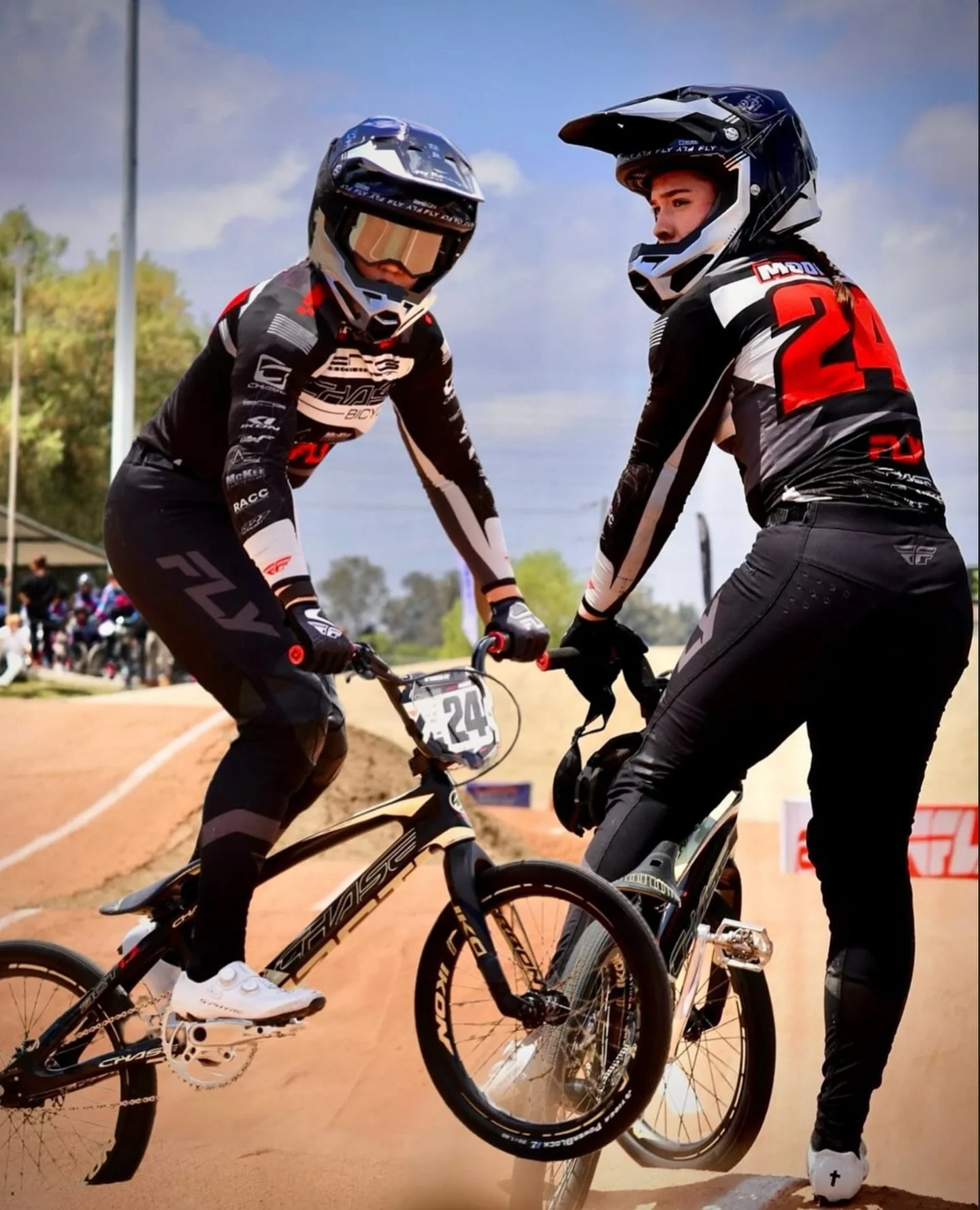 Pros Choice 👌🏻✅

 🖥️ www.327designs.com

#vinyl #usabmx #designs #racing #bikes #illustrator #graphicdesign #custom #bmx #mx #numberplates #jerseys #decalsticker