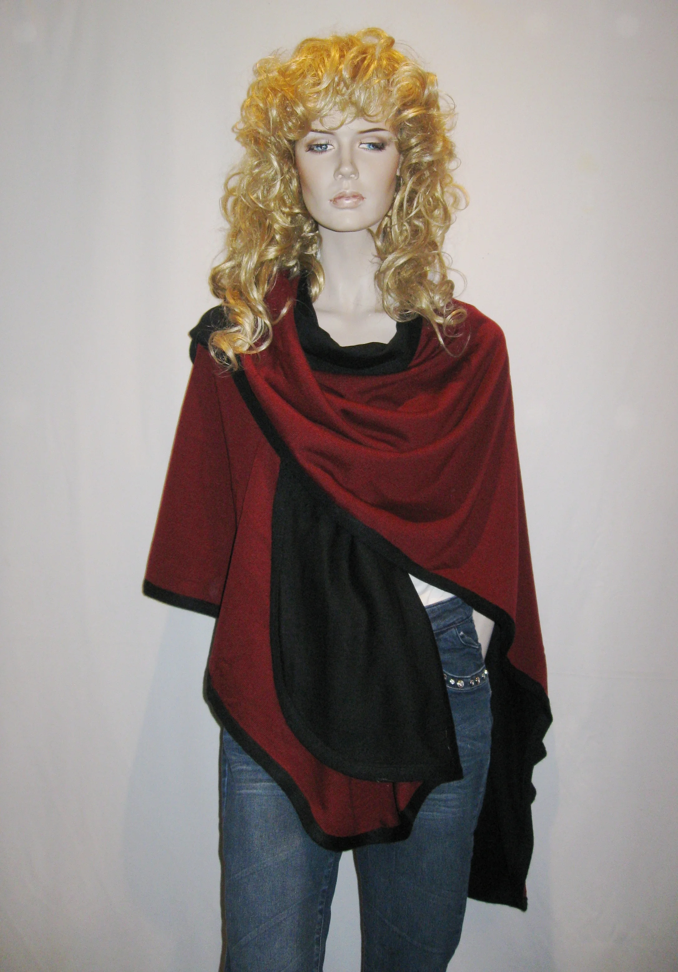 BLACK AND WINE 16.JPG