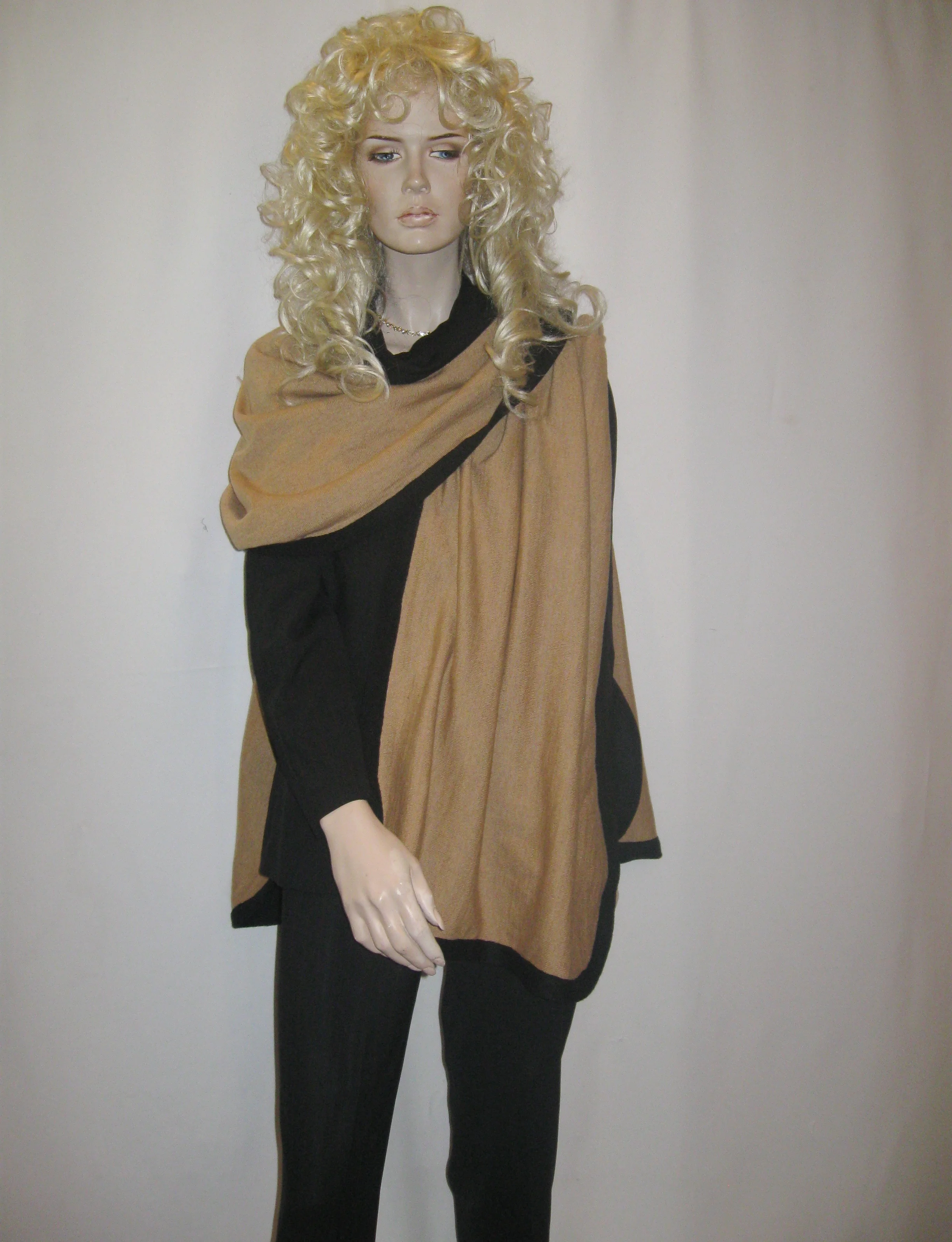 BLACK AND CAMEL 13.JPG