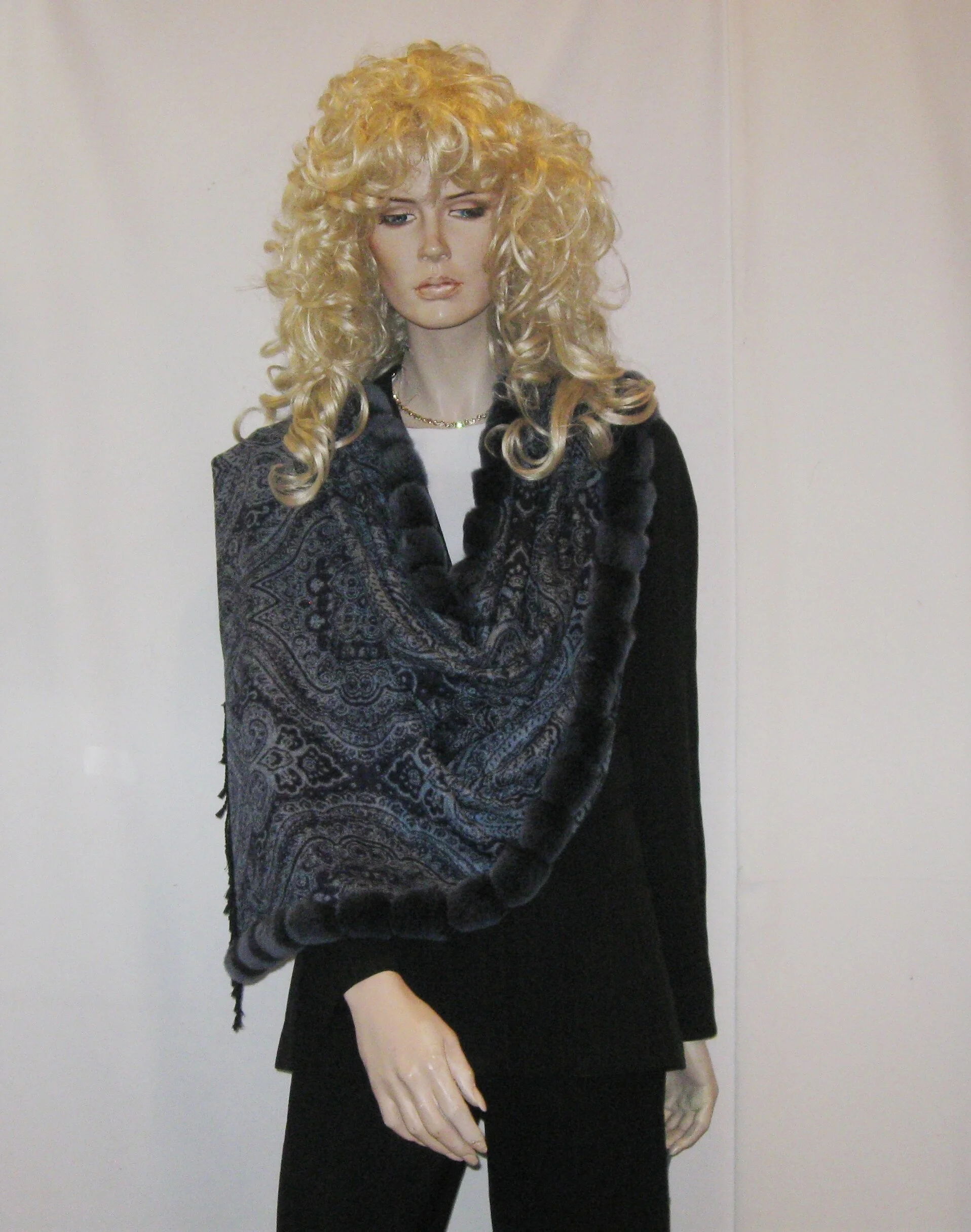 PRINTED CASHMERE WITH REX TRIM 5.JPG