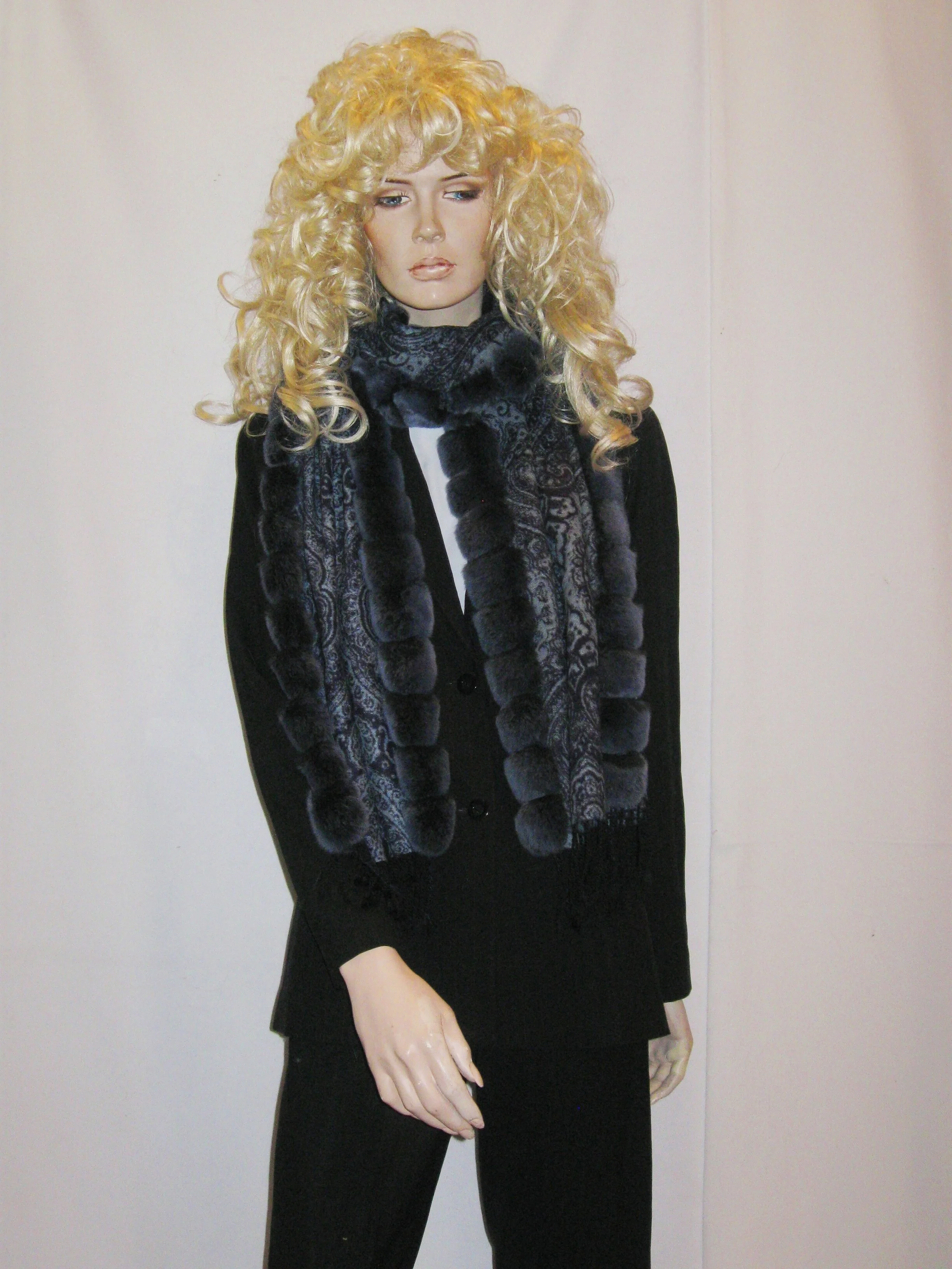 PRINTED CASHMERE WITH REX TRIM 18.JPG